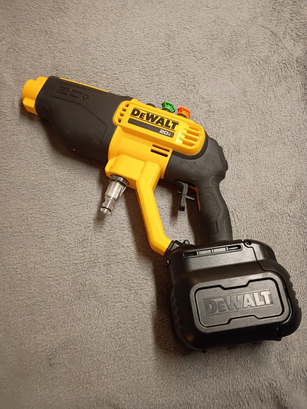 DeWalt 20v Max Cordless 550 PSI Cold Water Power Cleaner Model# DCPW550