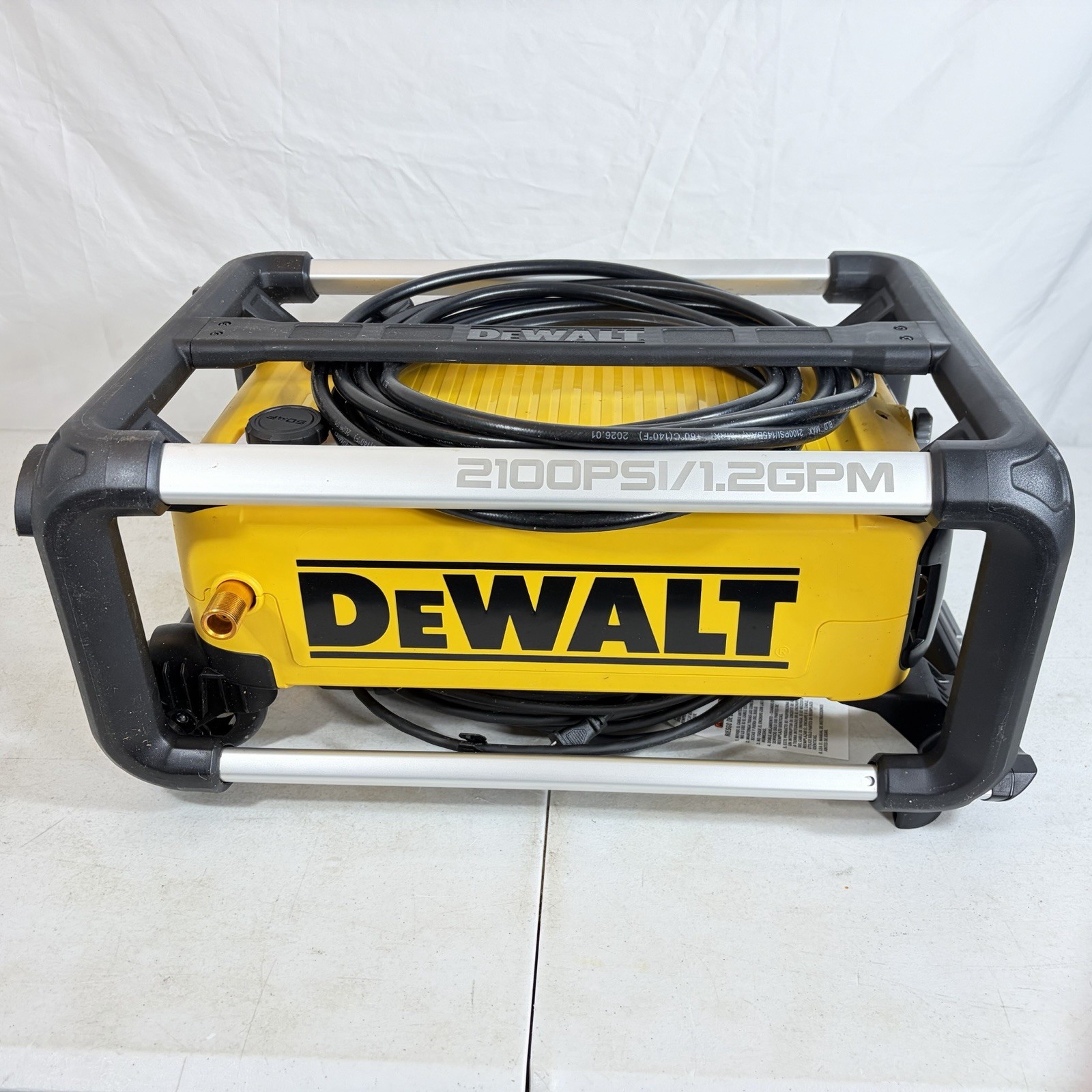 DEWALT 2100 PSI 1.2 GPM 13 Amp Cold Water Electric Pressure Washer DWPW2100