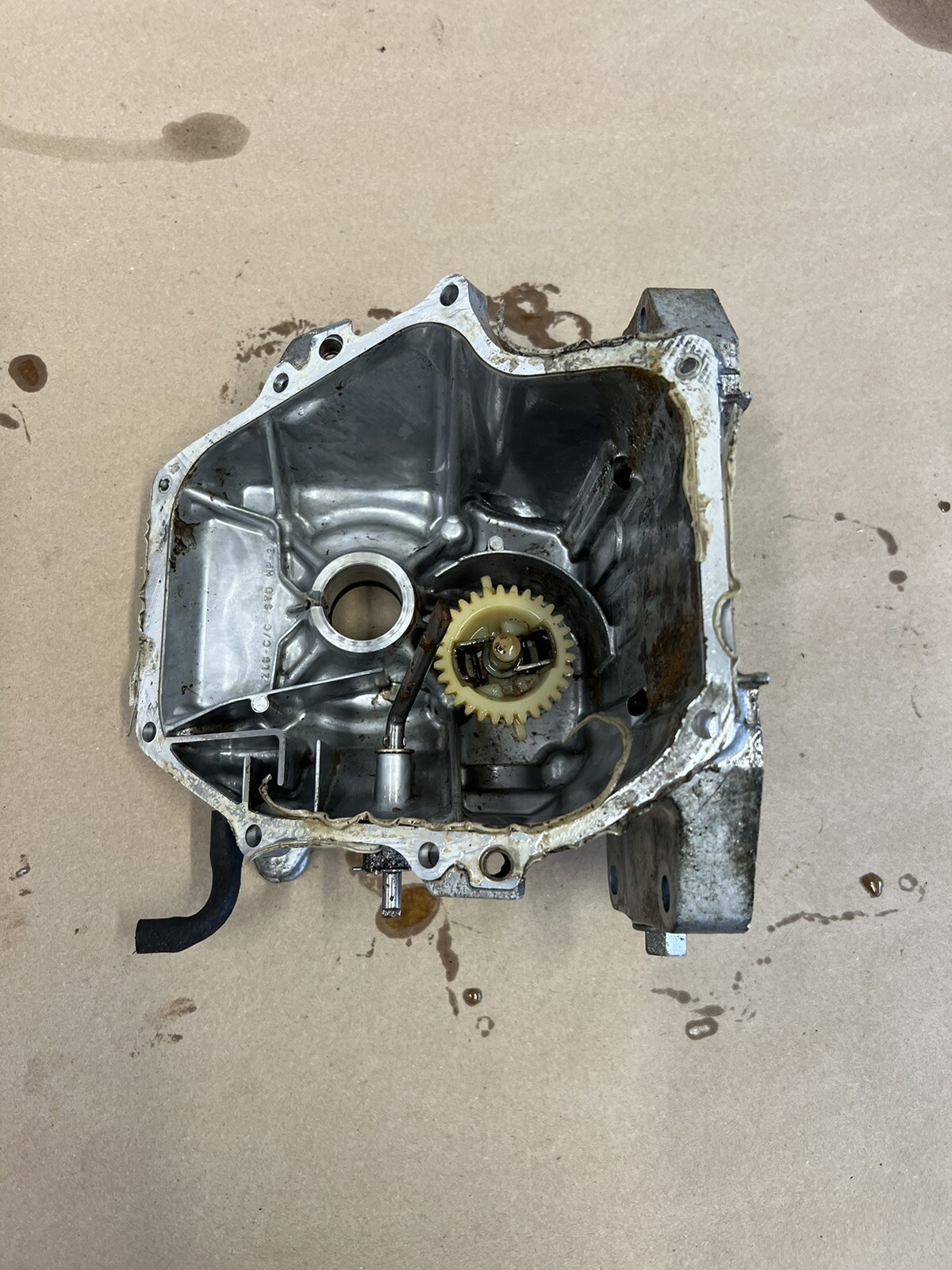 Honda XR2600 5.0 HP Crankcase Halve Engine Case Bottom B240
