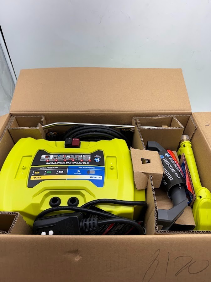 RYOBI 1200 PSI 1.8 GPM Automotive High Flow Electric Pressure Washer Kit