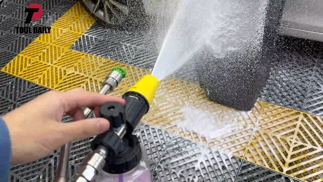 Tool Daily Pressure Washer Foam Cannon with Dual Connector and 5 Nozzles