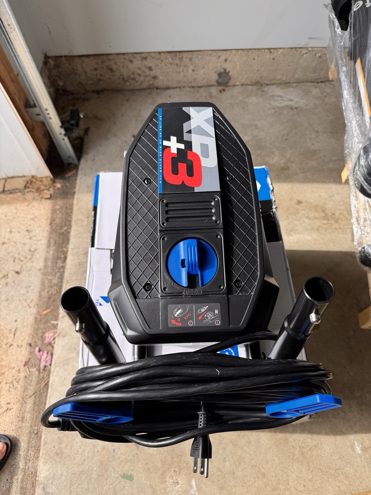 AR Blue Clean XP3-2400 PSI 1.16 GPM 14 Amp Motor Electric Pressure Washer