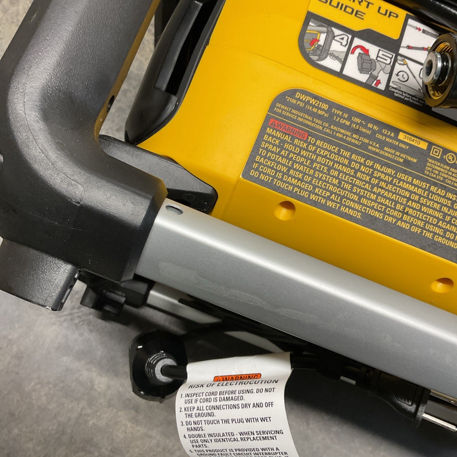 DeWalt DWPW2100 2100 PSI 1.2 GPM Electric Cold Water Pressure Washer
