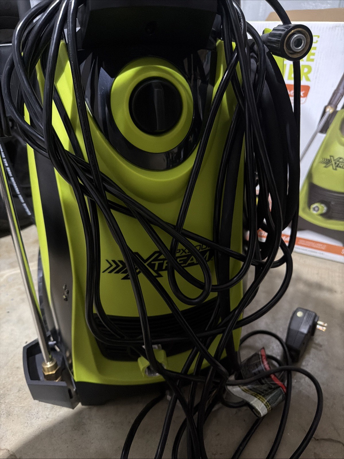 Sun Joe SPX3000-XT1 XTREAM 2200 PSI Electric Pressure Washer (with Accessories)