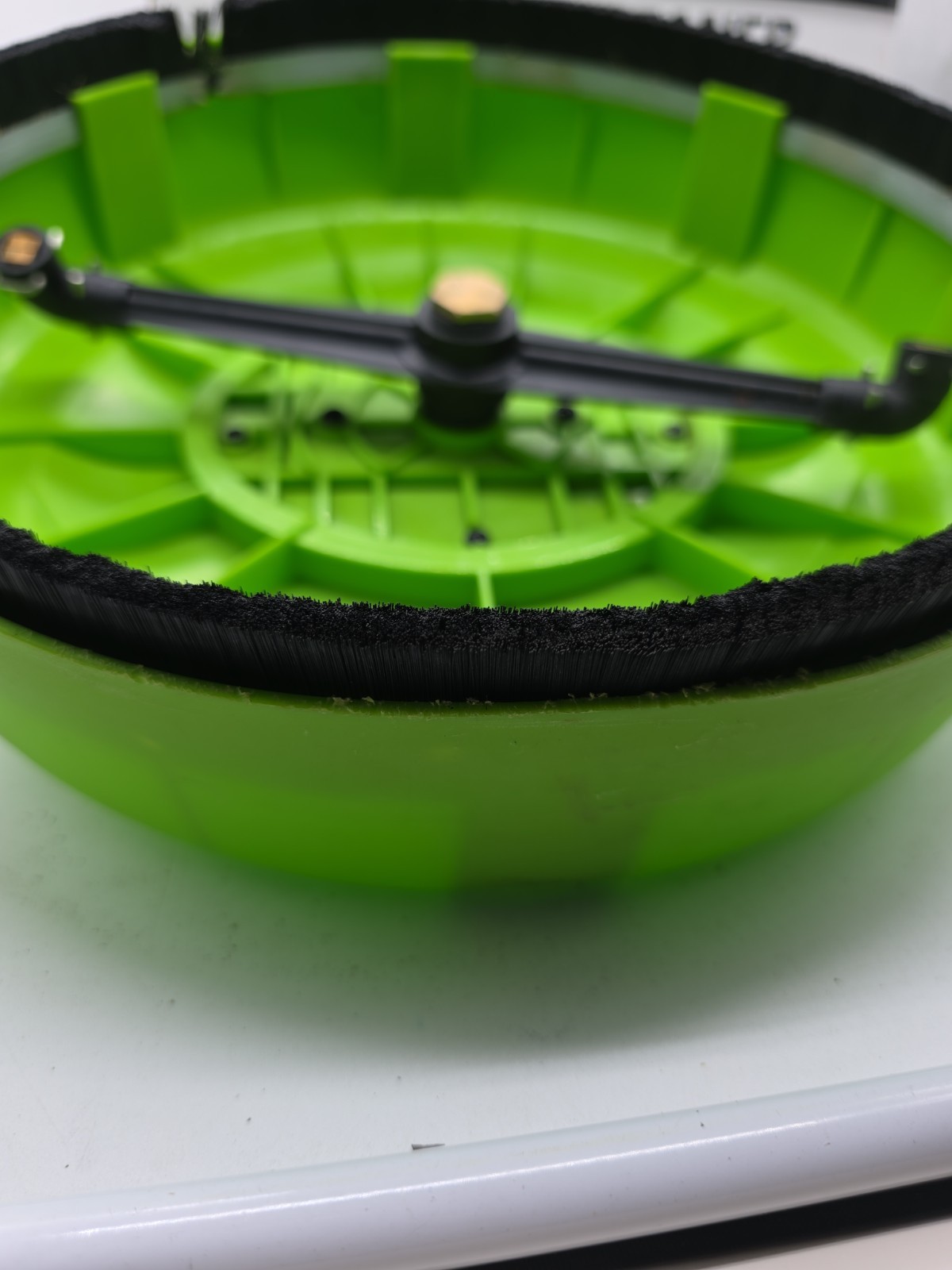 Greenworks 30012 11″ Surface Cleaner Attachment for Pressure Washers 2000PSI