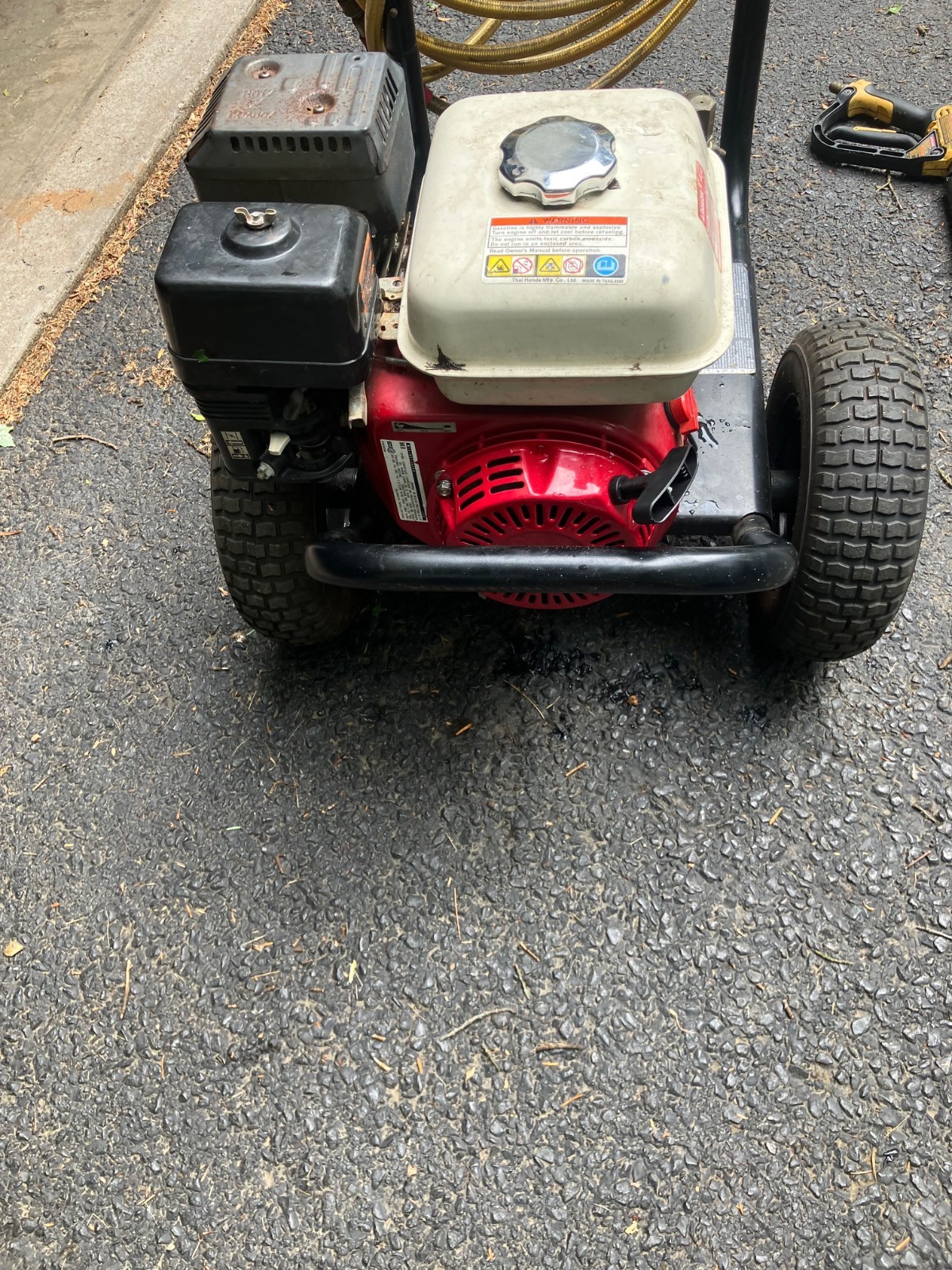 Excell ZR2800 Commercial Pressure Washer: Honda 6.5hp Engine, hose + attachments