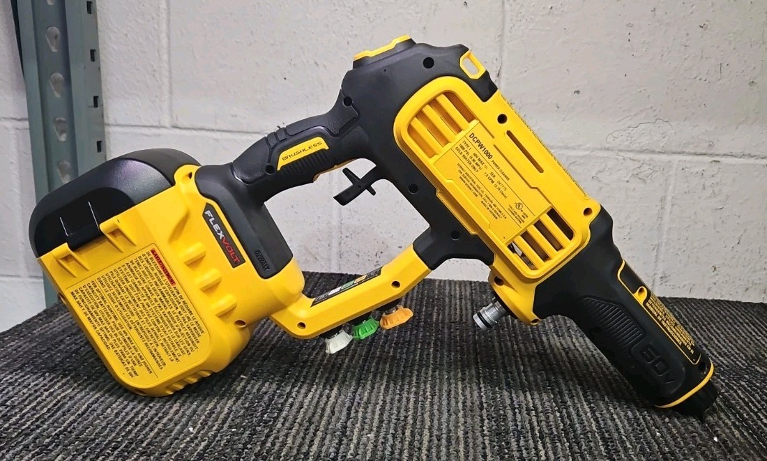 DeWalt Tools DCPW1000 Flex Volt 1000 PSI Cordless Power Cleaner – TOOL ONLY