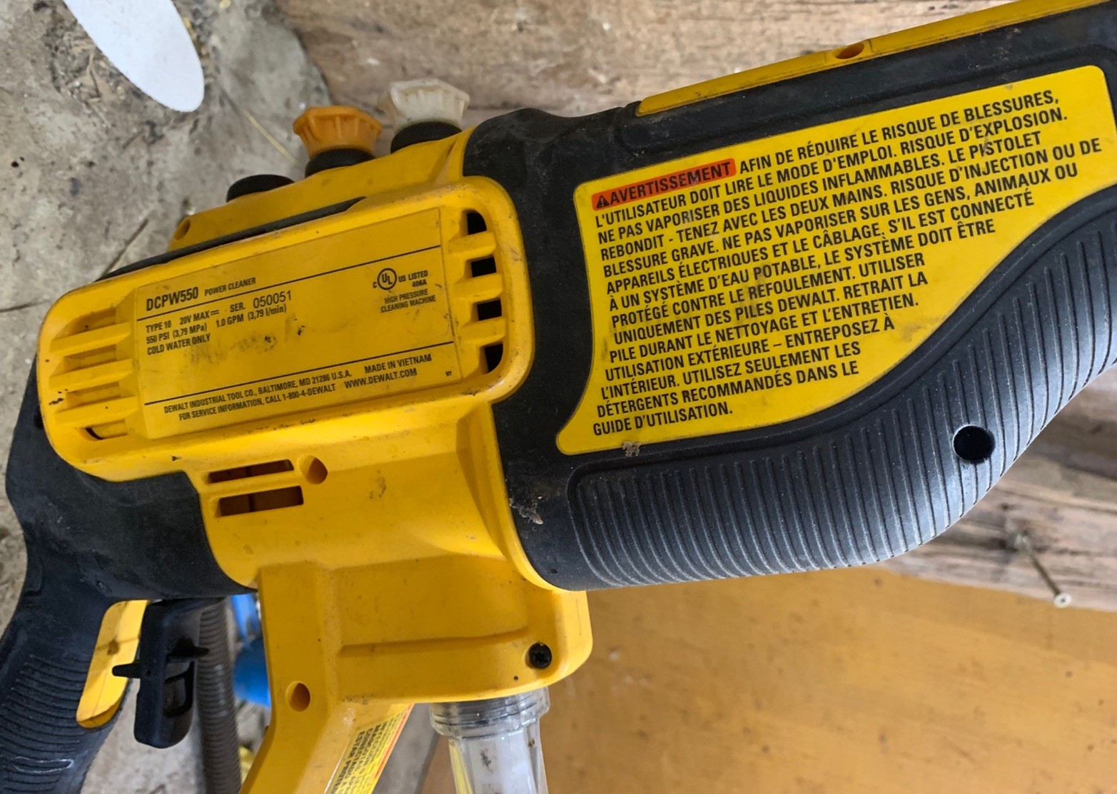 USED DEWALT DCPW550 20V Cordless 550PSI COLD WATER PRESSURE WASHER (QUI003319)