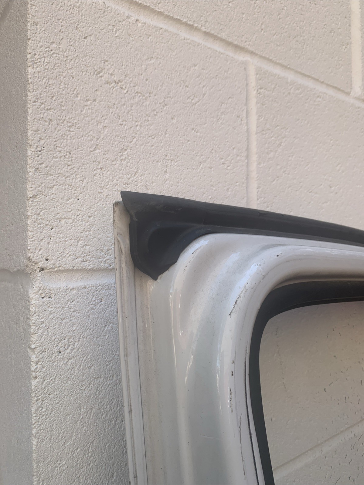 MERCEDES SPRINTER FRONT DOOR LH PASSENGER SIDE WHITE