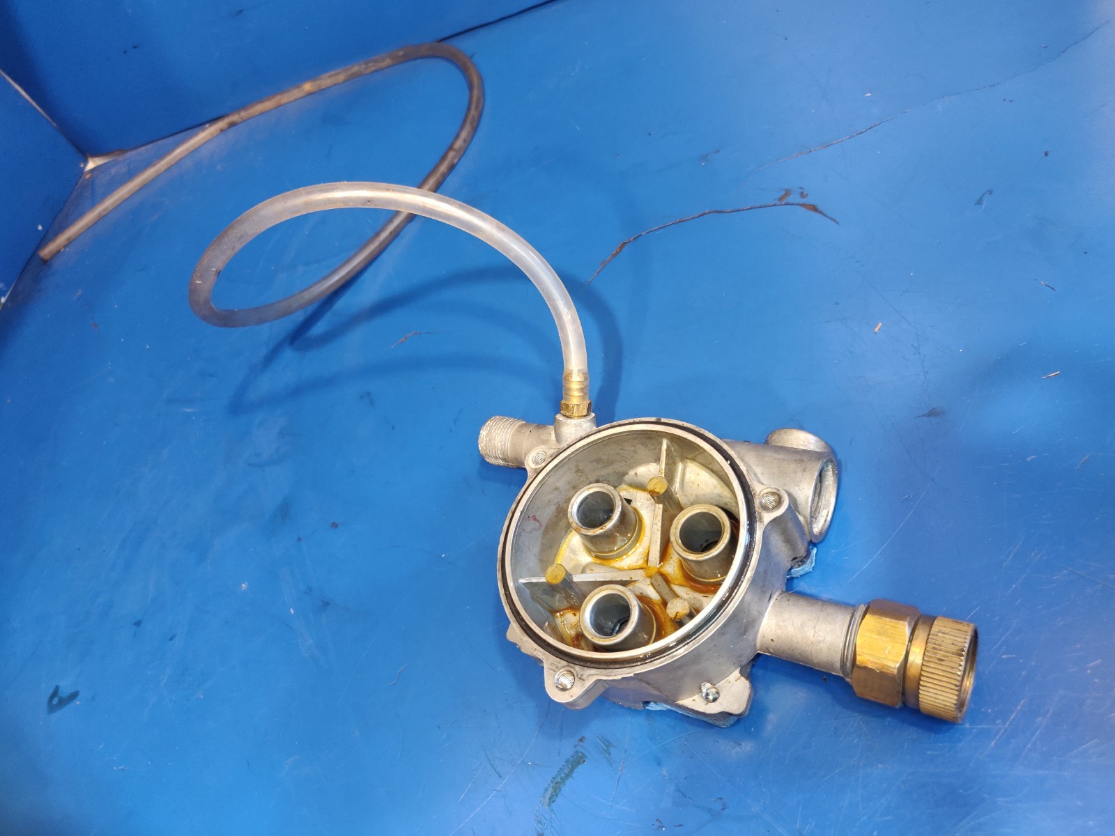 lots .. pump honda pressure washer 1800psi 3600cp 2.0gpm