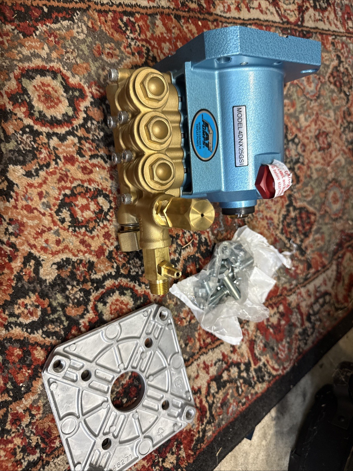 CAT Pumps 4DNX25GSI – 3000 PSI 2.5 GPM Triplex Pressure Washer Pump 3/4 In Shaft