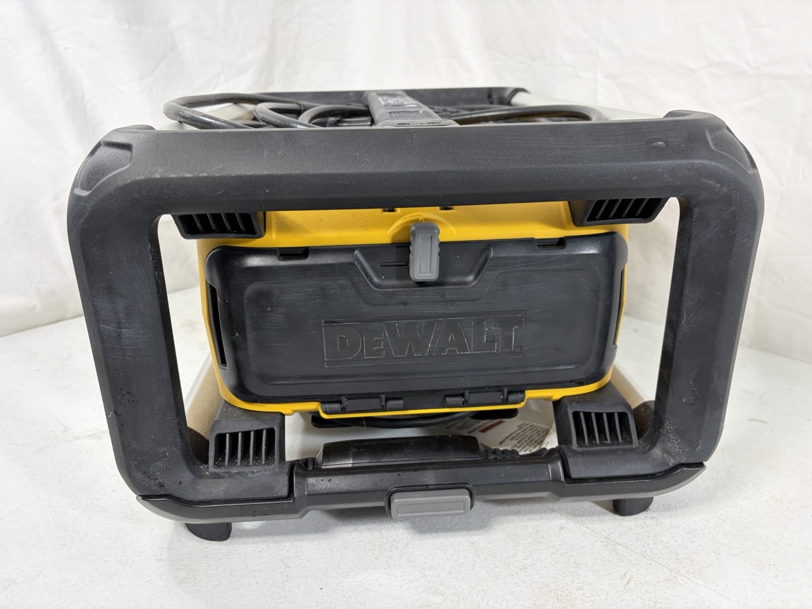 DEWALT 2100 PSI 1.2 GPM 13 Amp Cold Water Electric Pressure Washer DWPW2100
