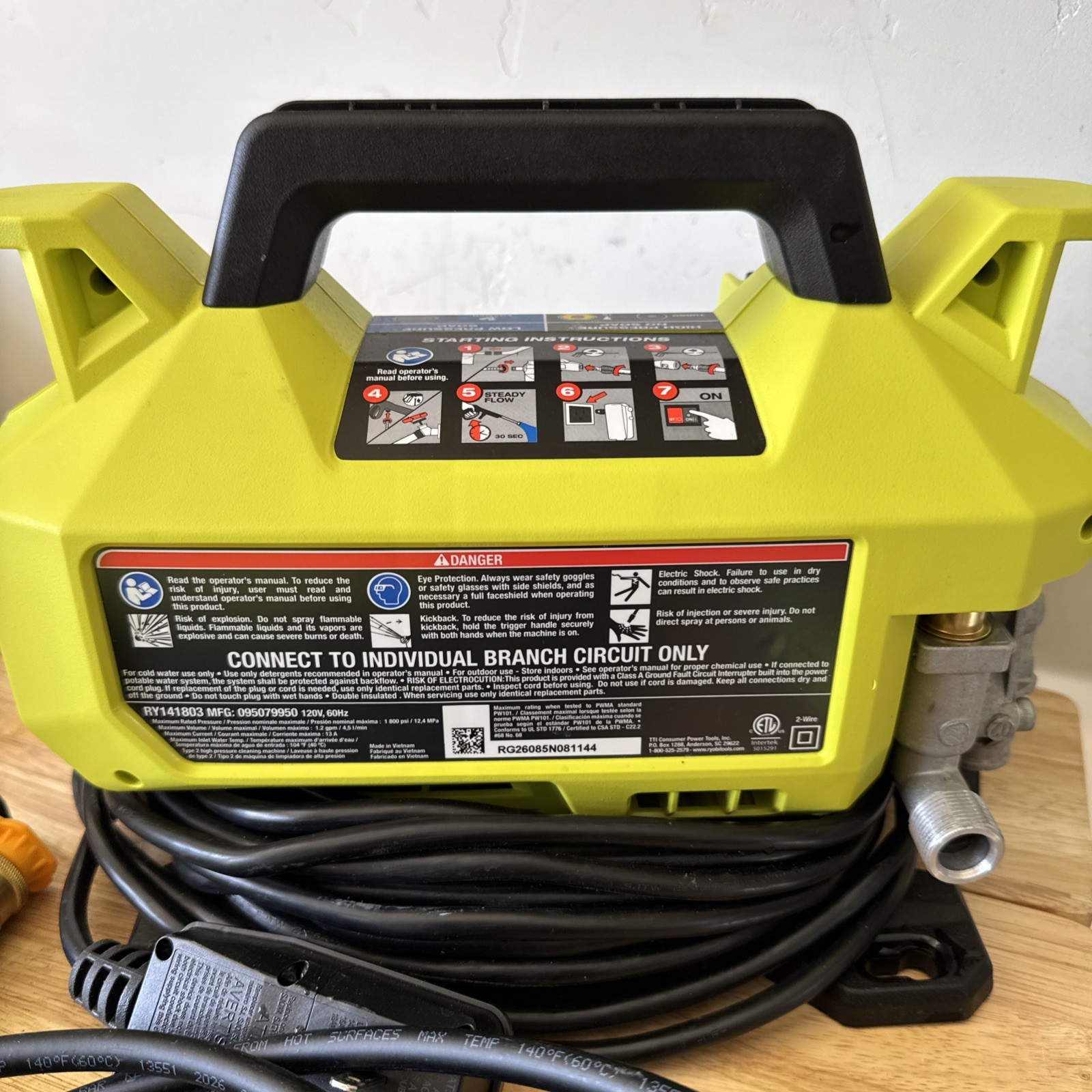RYOBI 1800 PSI 1.2 GPM Electric Pressure Washer Portable Outdoor Cleaner