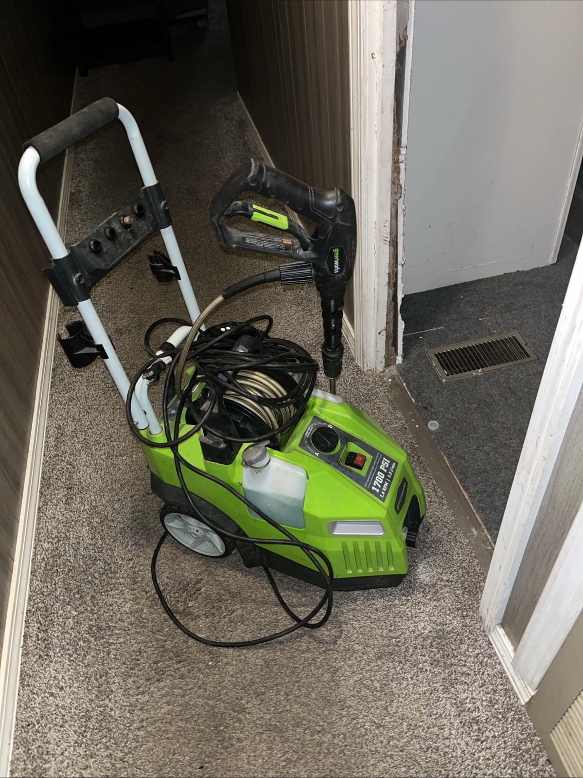 Green Works 1700 Psi 1.4 GPM Electric Pressure Washer