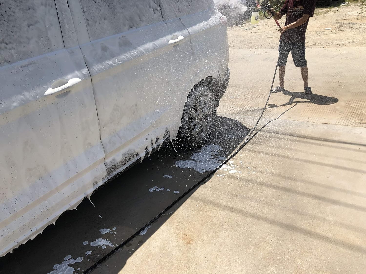 High Pressure Foam Cannon 5.3 GPM Flow Rate Ideal for Car and Motorcycle Washing