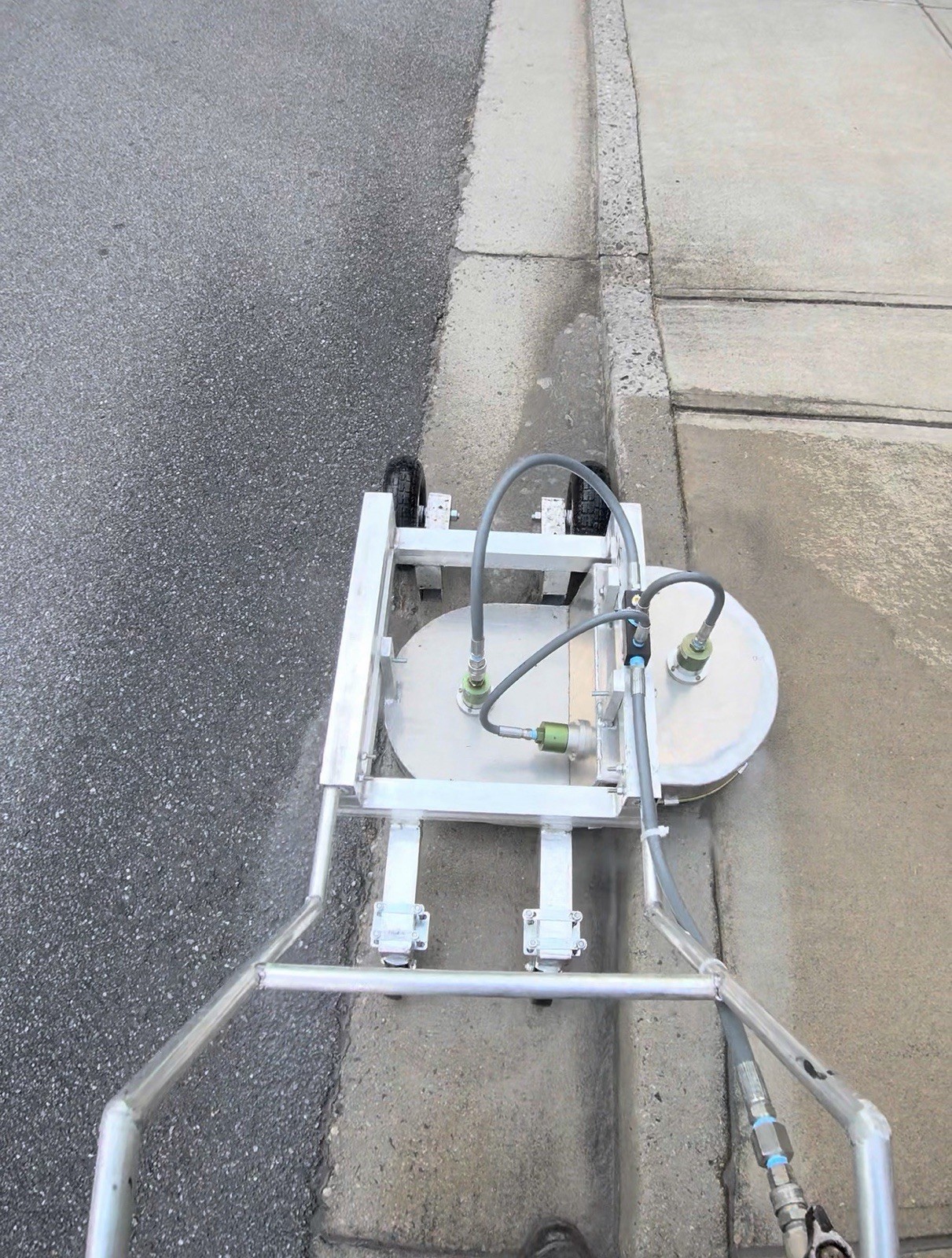 CurbZilla – CURB CLEANER