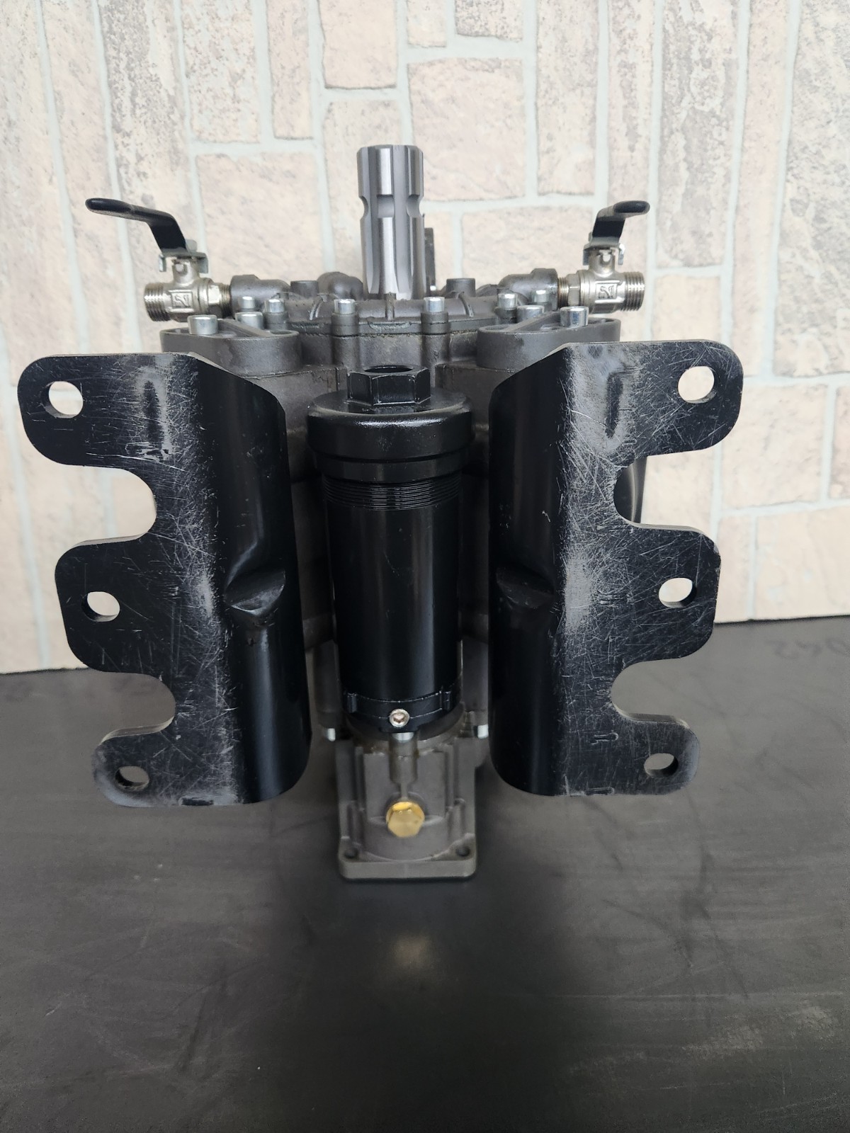 Annovi Reverberi AR1064 High Pressure Quad Diaphram Pump & AR1639 Gearbox /Hypro