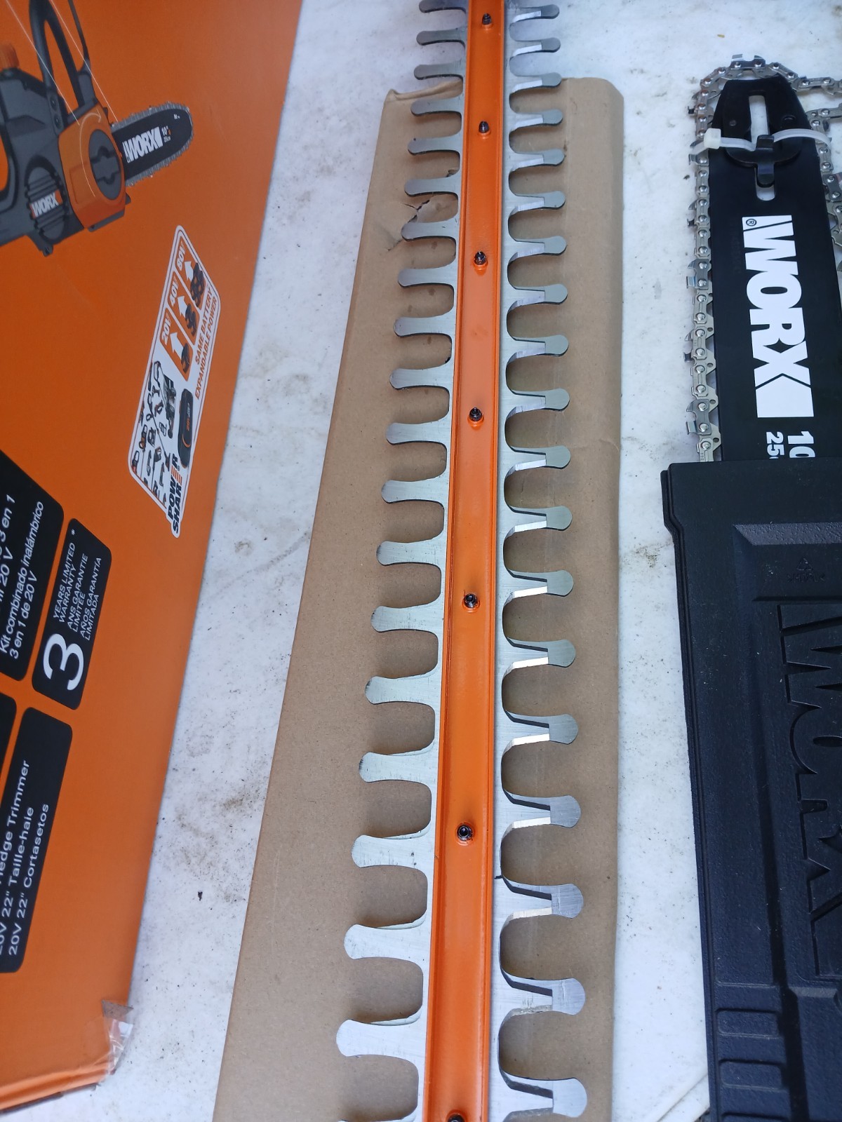 NEW OPEN BOX WORX WG937 20V 3-IN-1 KIT 22″ TRIMMER, 5″ PRUNE SAW 10″ CHAINSAW