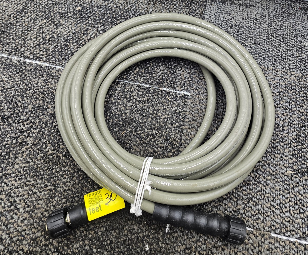 MORFLEX 3700 PSI 30 ft. Pressure Washer Extension Hose 6779745 For Cold Water