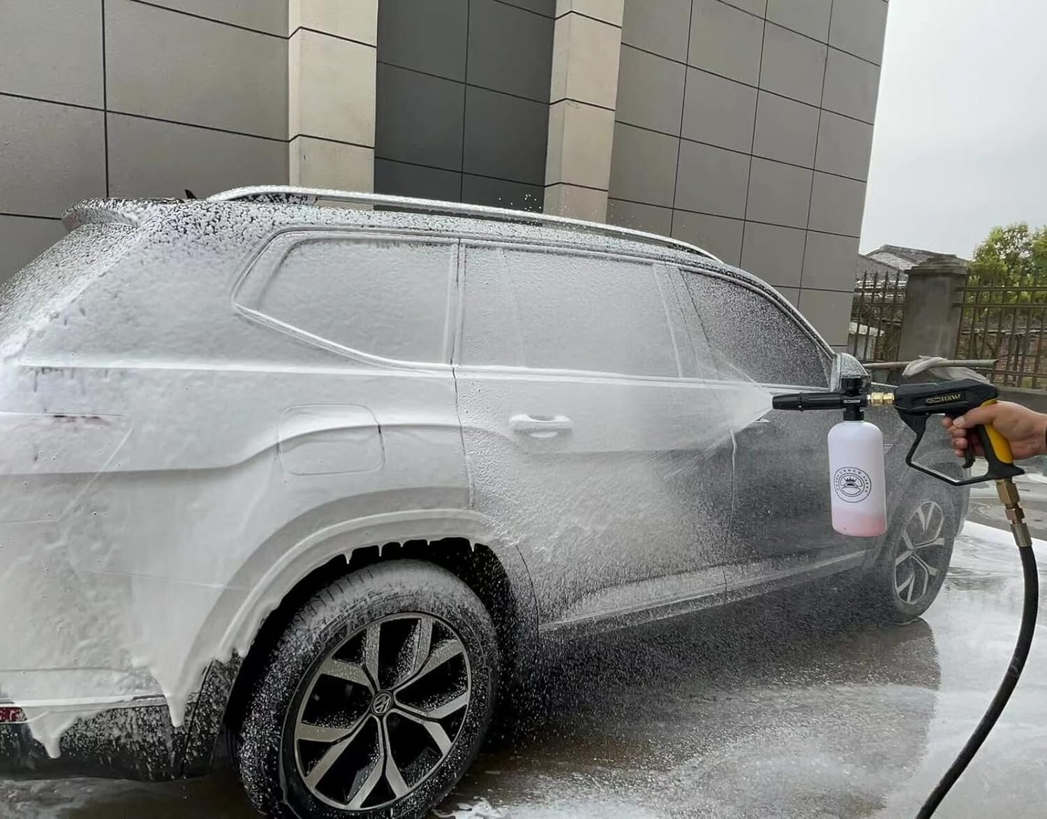 Sturdy and Adjustable Pressure Washer Gun with Foam Cannon: Upgraded Performance