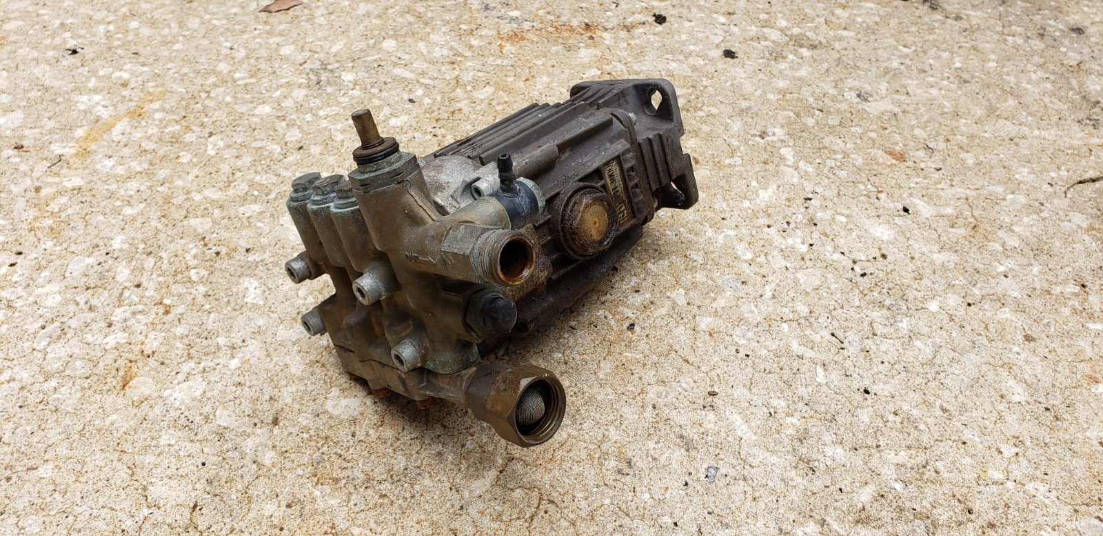 3000 Psi Horizontal Pressure Washer Pump Made In Italy Parts Or Repair