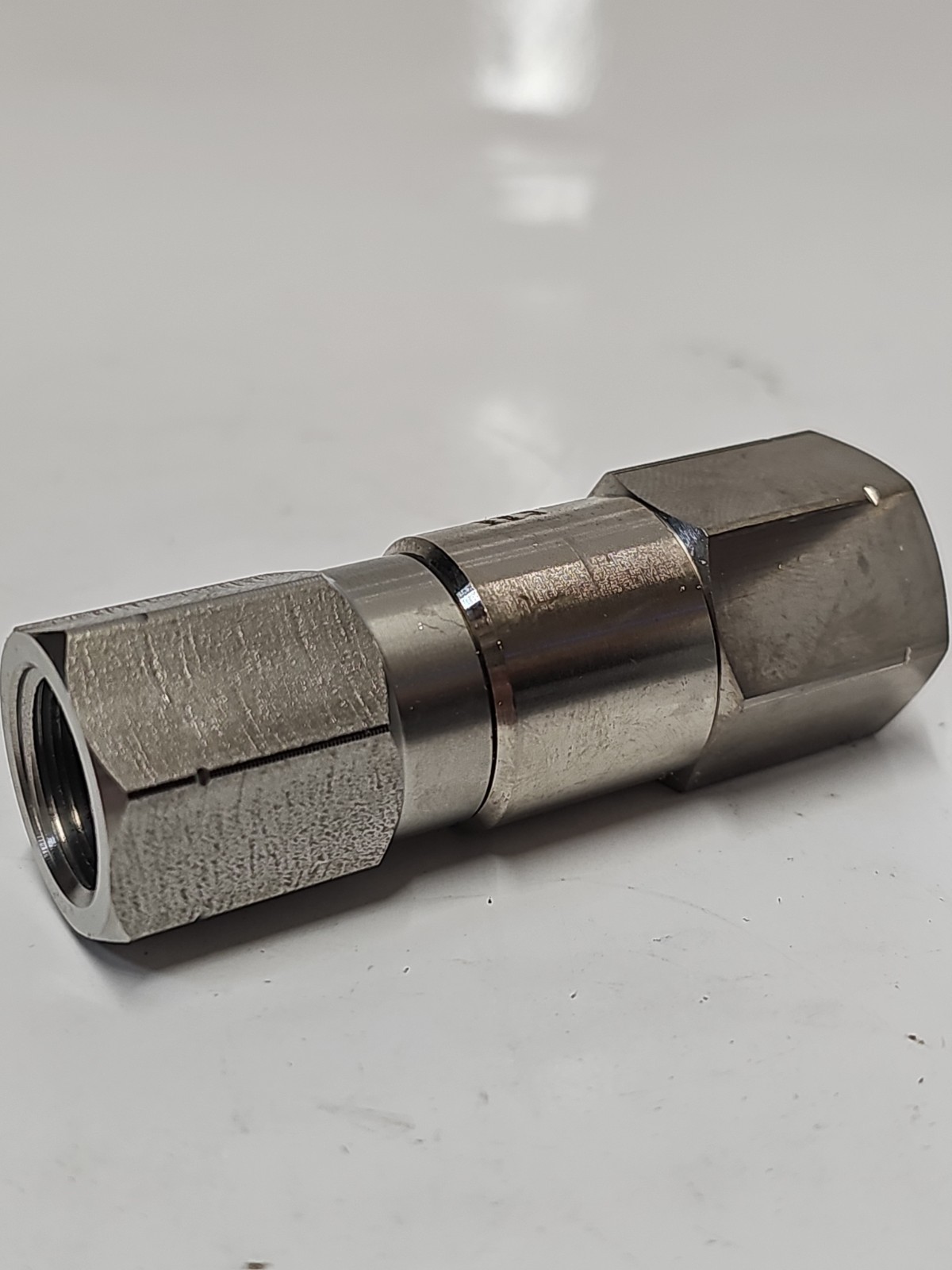 DGV Rotary Union DGS Swivel 4000 PSI 275 Bar 120C Hydraulic Rotary Joint New