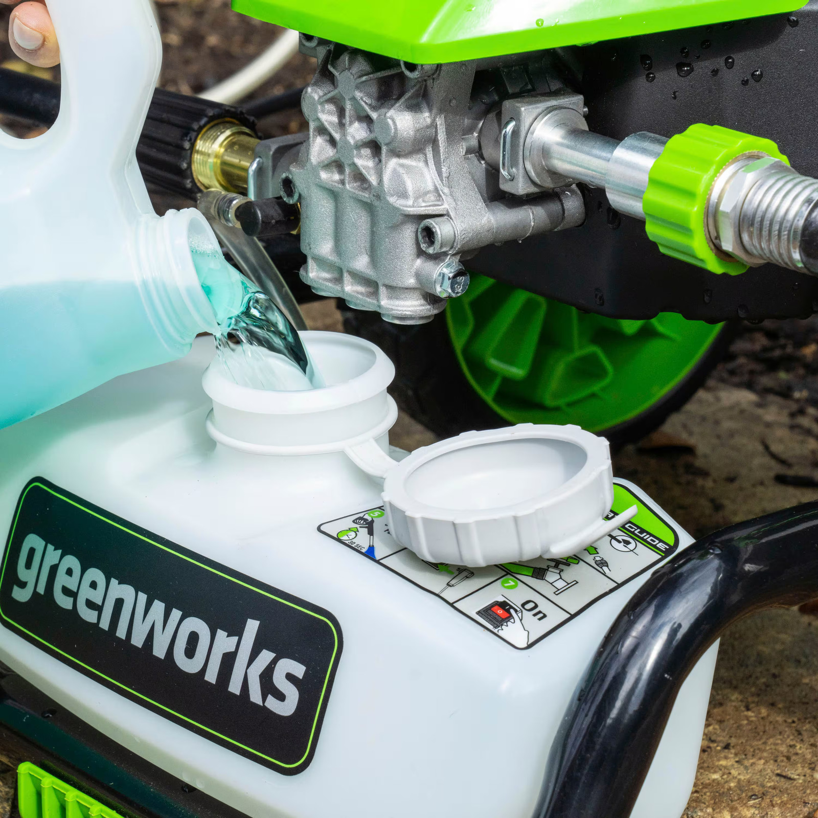 Greenworks – Electric Pressure Washer up to 1900 PSI at 1.2 GPM – Green