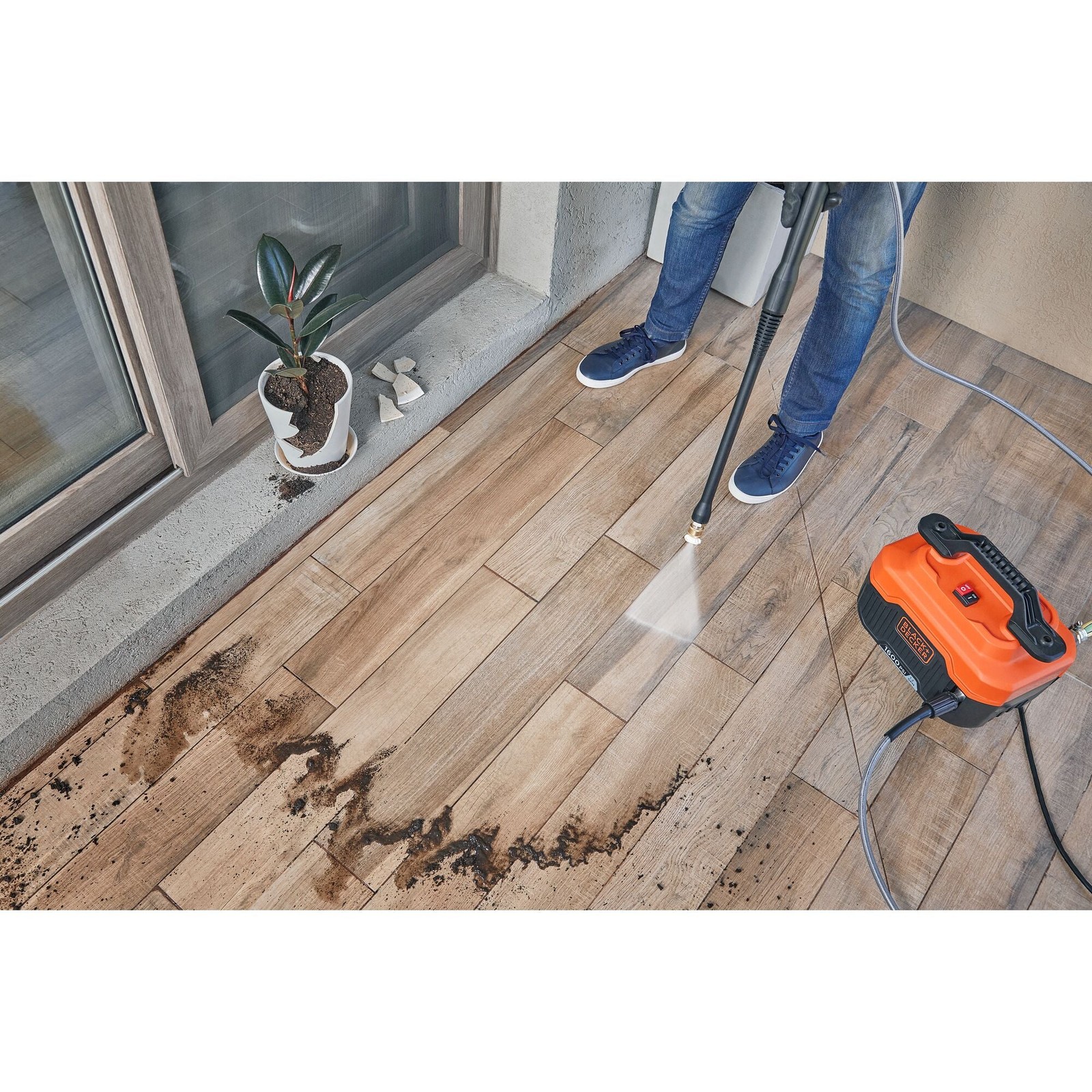 BLACK+DECKER Electric Cold Water Pressure Washer (1,600 Max PSI)- BEPW1600