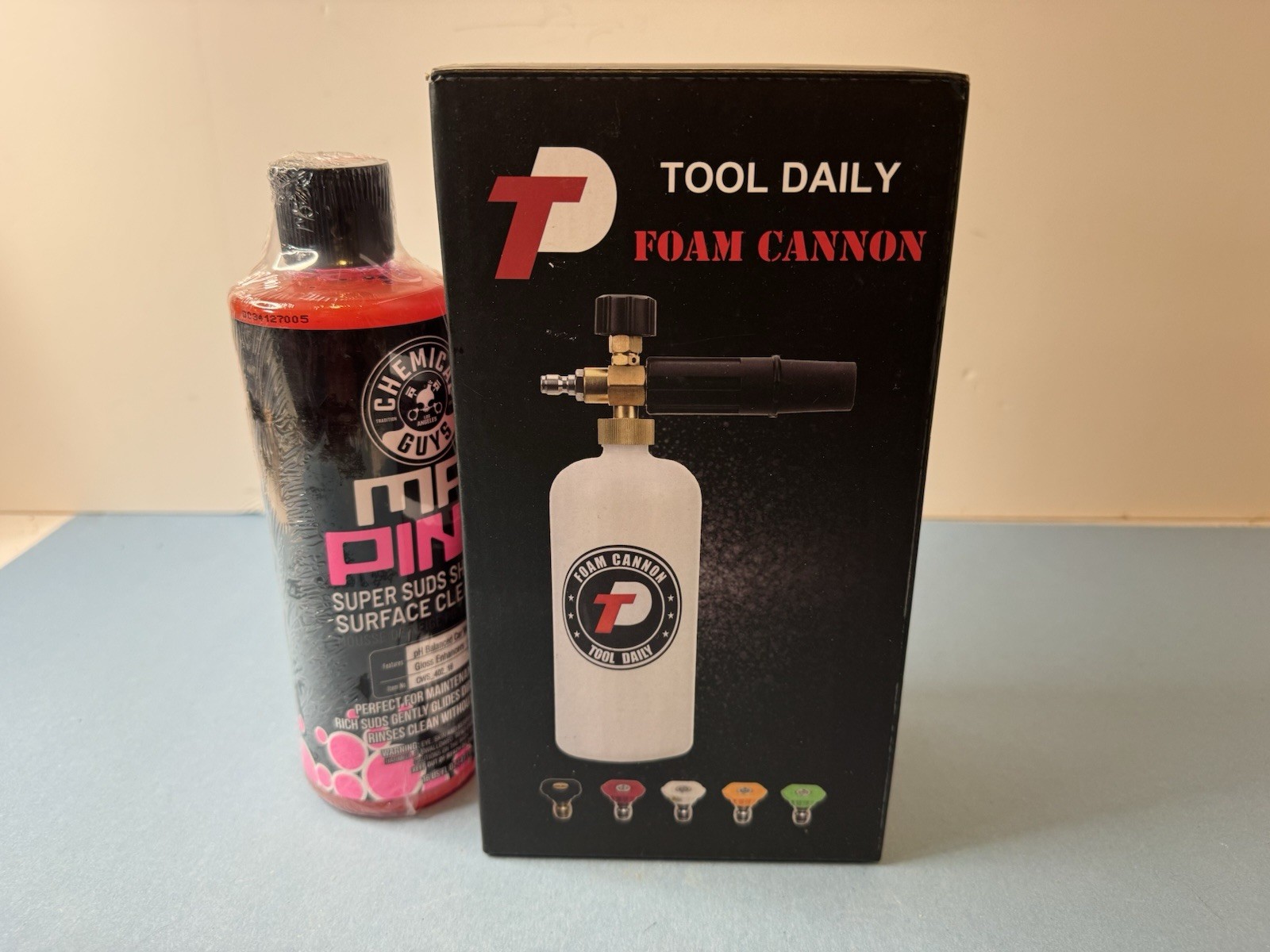 Tool Daily Foam Cannon with 1/4 Inch Quick Connector, 1 Liter,/With Mr Pink