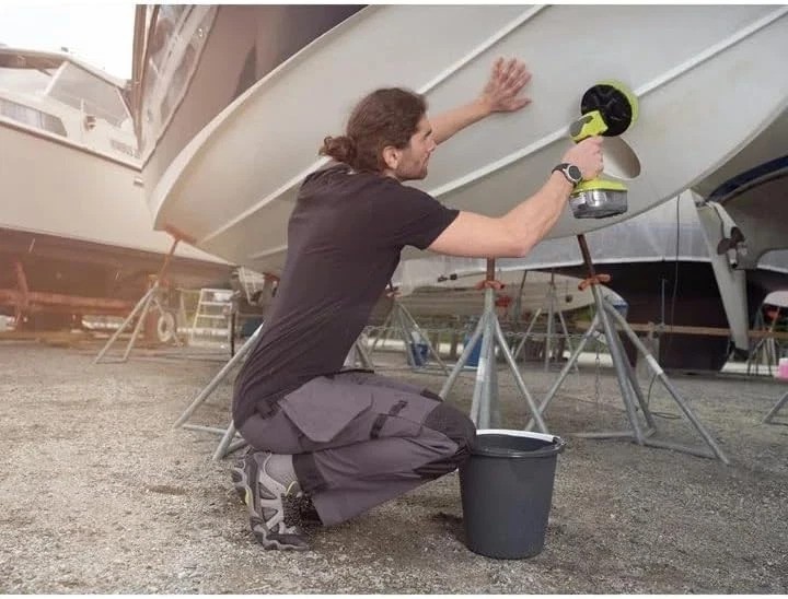 Ryobi Green 18V Power Scrubber – Lightweight & Waterproof Cleaning Tool