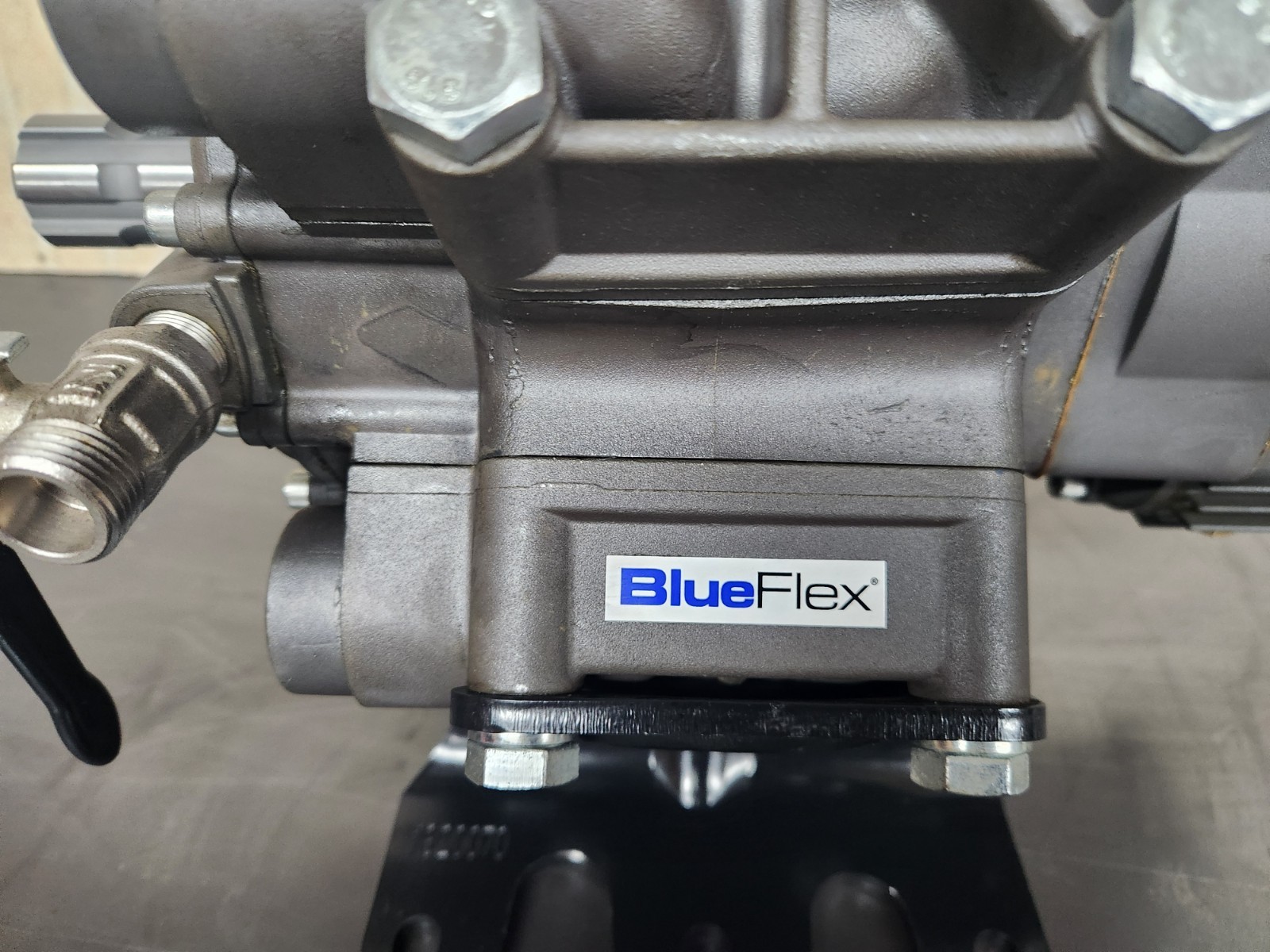 Annovi Reverberi AR1064 High Pressure Quad Diaphram Pump & AR1639 Gearbox /Hypro