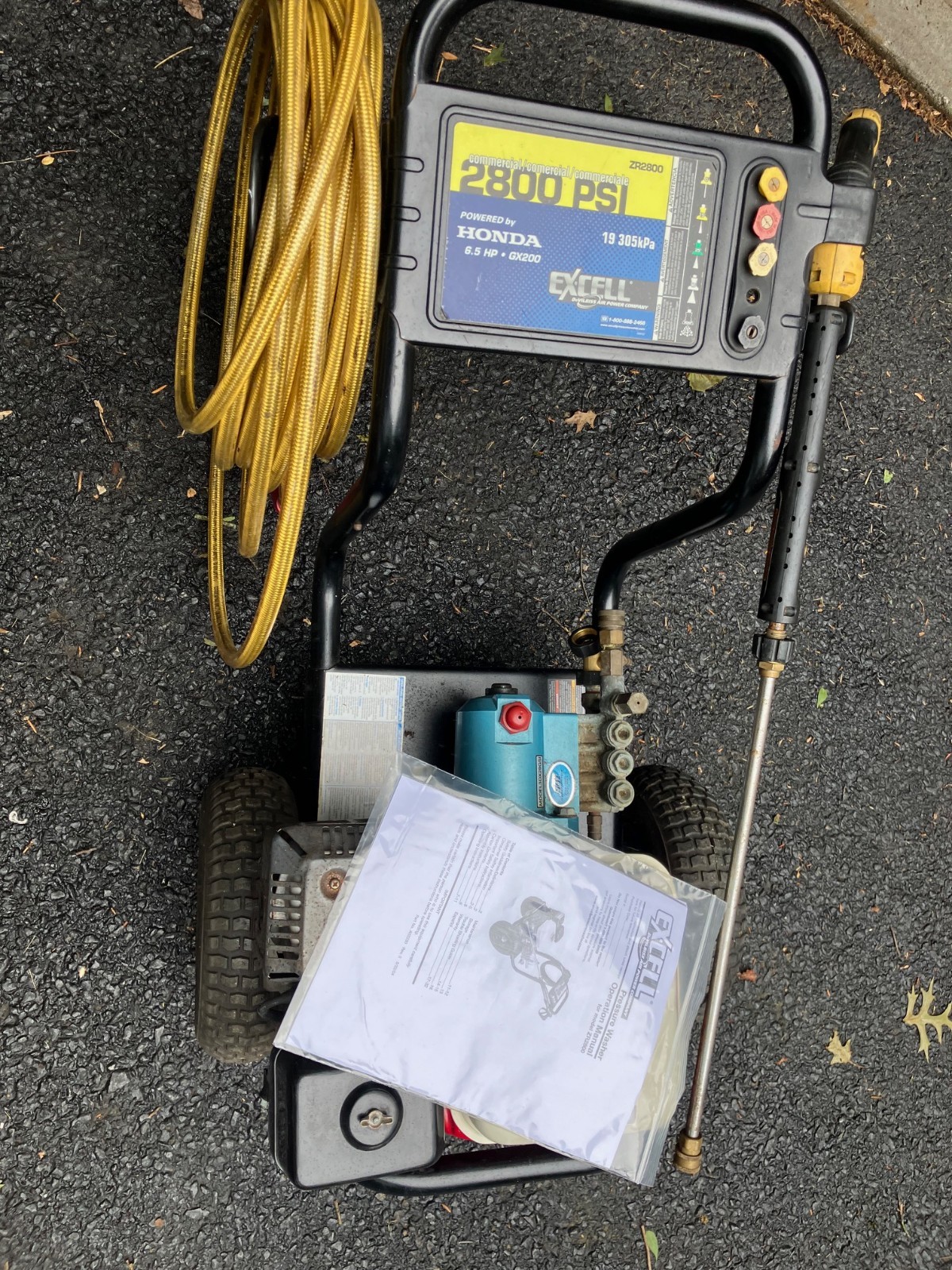 Excell ZR2800 Commercial Pressure Washer: Honda 6.5hp Engine, hose + attachments