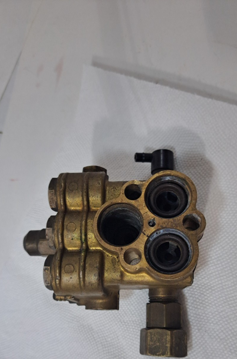 Annovi Reverberi Pump SJV-3G27-1 USED