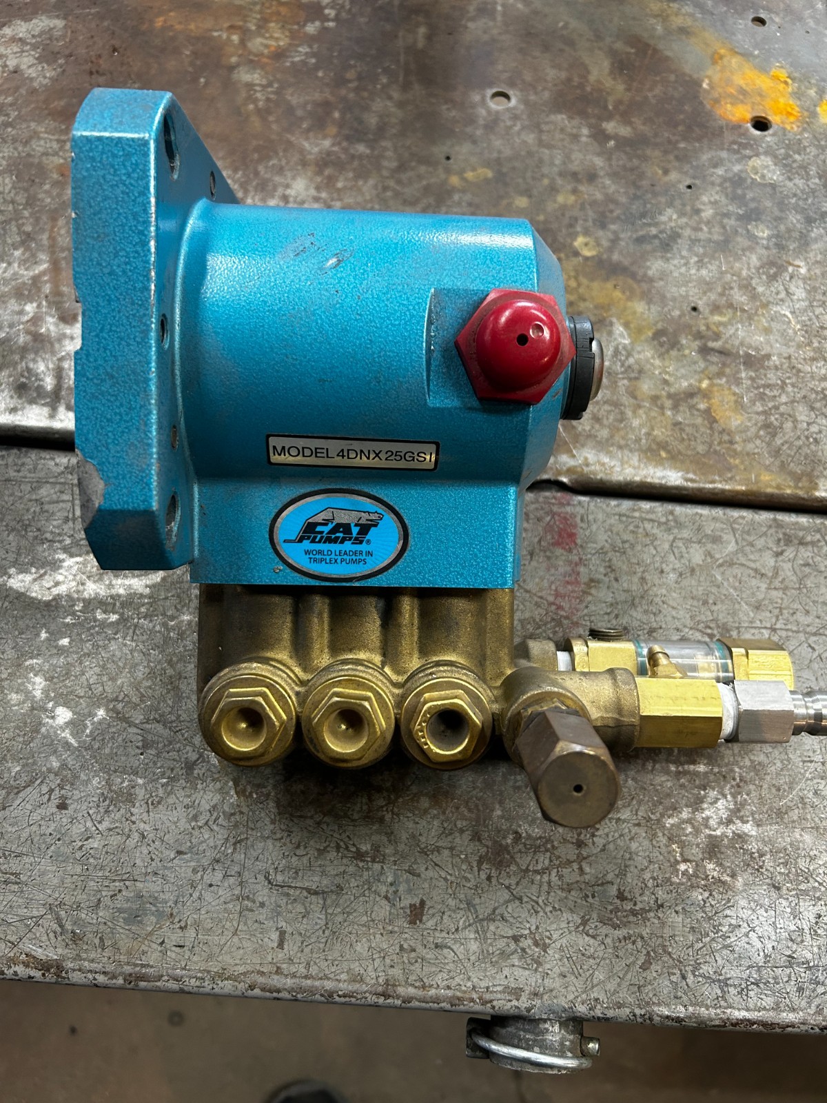 CAT 4DNX25GSI (Rebuilt, 3300 PSI / 2.5 GPM / 3450 RPM / 3/4” shaft)