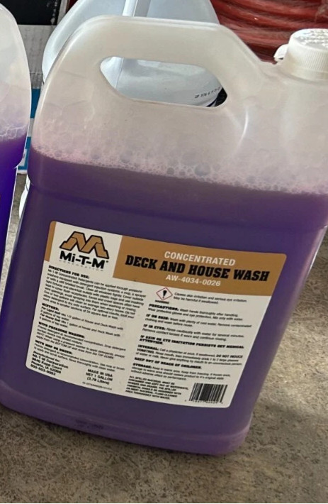 NEW AW-4034-0026 Gallon Deck & House Pressure Power Washer concentrate MI-T-M