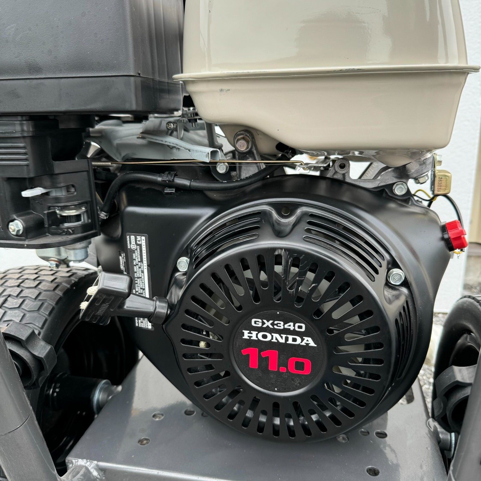 Brave BRP4030HAR Cold Water Pressure Washer 3000 PSI Honda 337cc