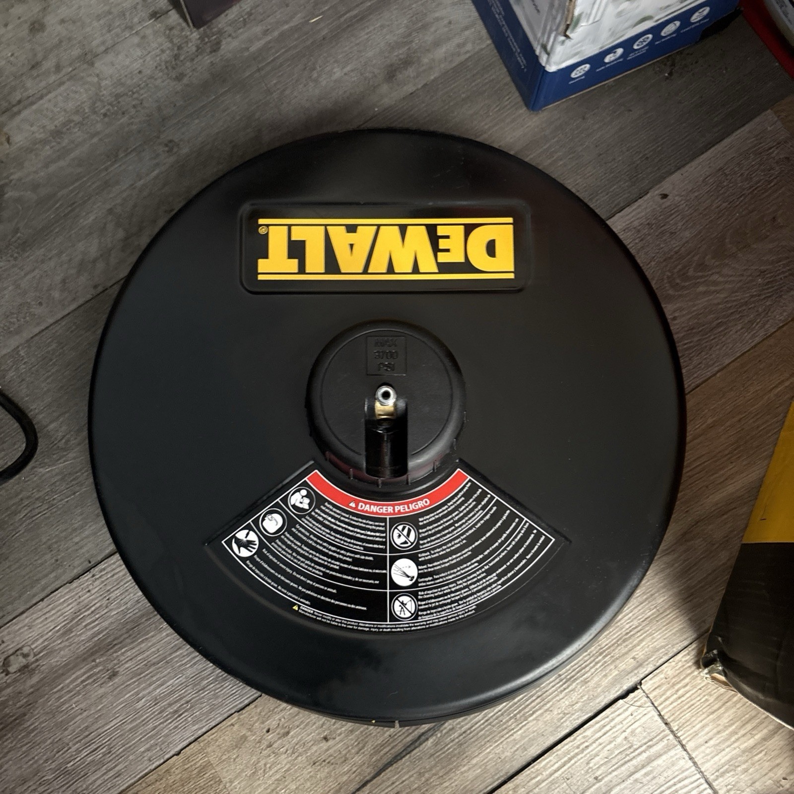 DEWALT DXPA37SC 18″ Surface Cleaner for Pressure Washer Steel Deck 3700 Psi