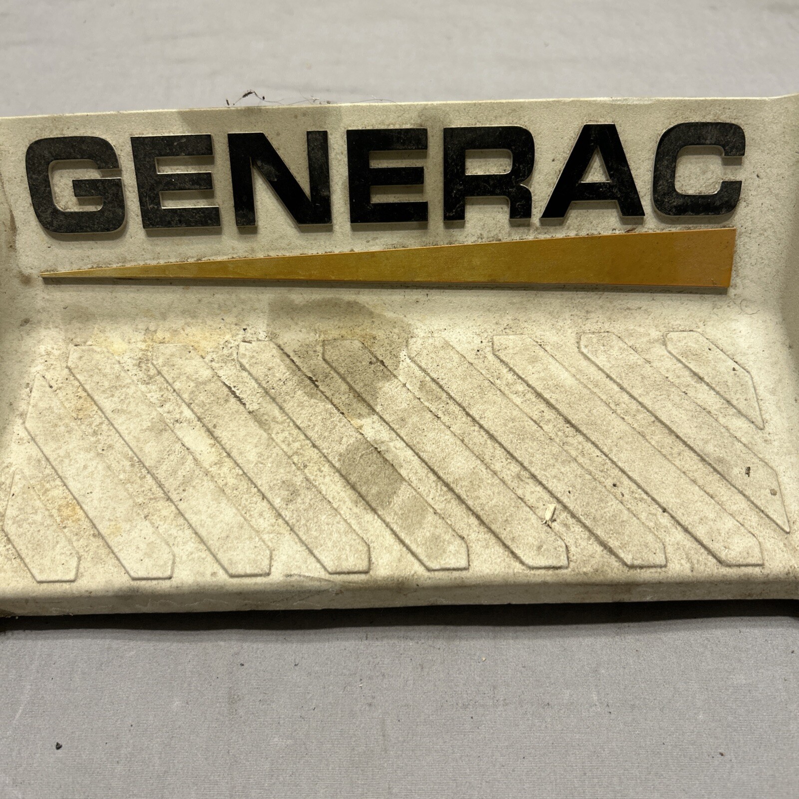 GENERAC 2700PSI 2.3GPM PRESSURE WASHER BOTTOM BASE/STAND