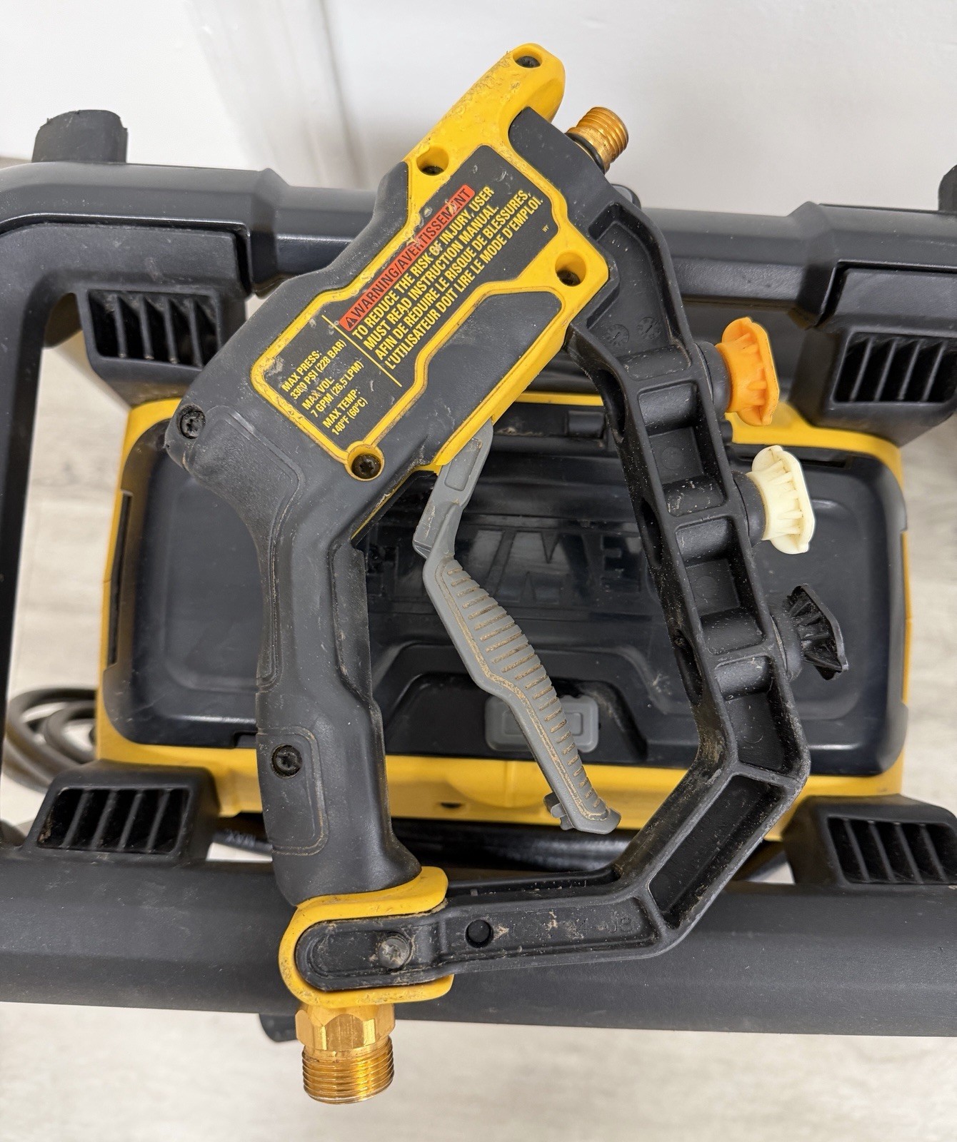 DEWALT DWPW3000 JOB SITE NON WORKING PRESSURE WASHER 15AMP MAX PSI 1.1 GPM