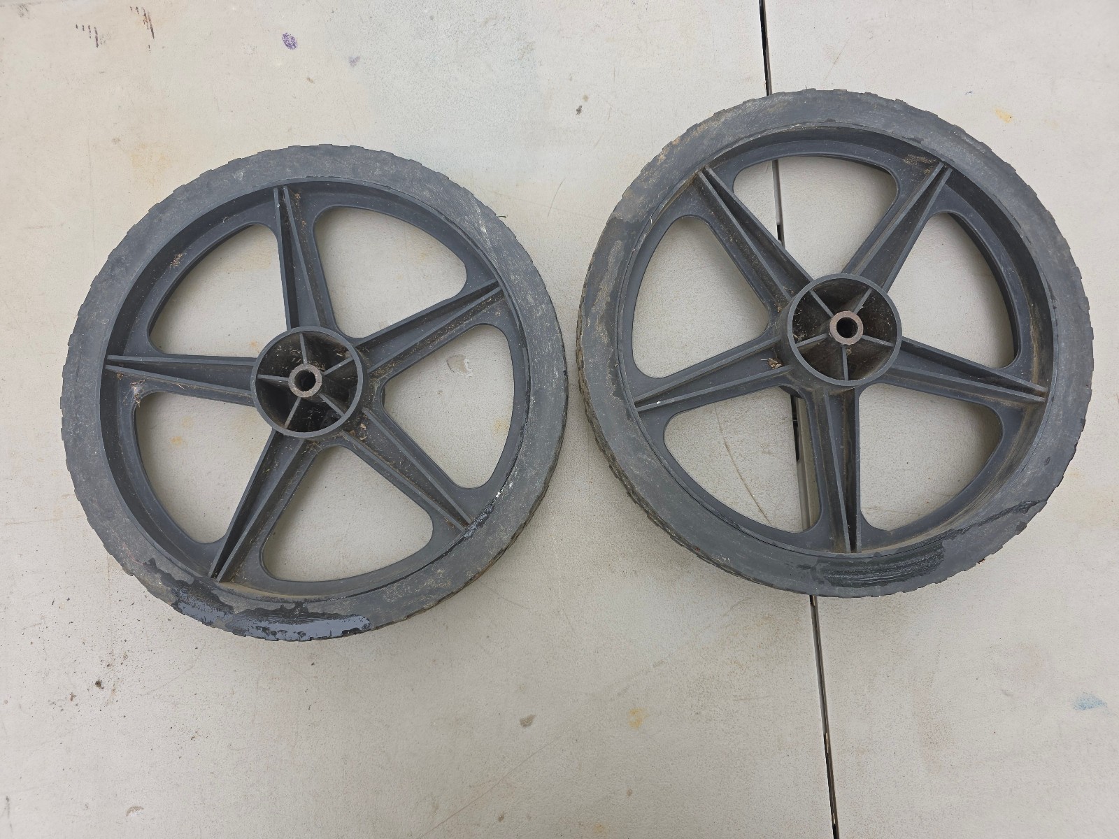 26II34 PAIR OF BIG WHEELS FROM PRESSURE WASHER: 13-1/2″ X 1-3/4″ X 1/2″ +/- OA