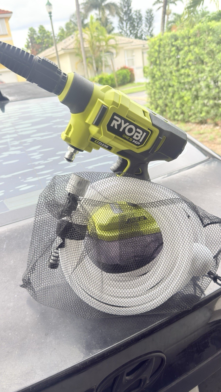 Ryobi Cold Water Pressure Washer With Foam Blaster Attachment In Great Condition