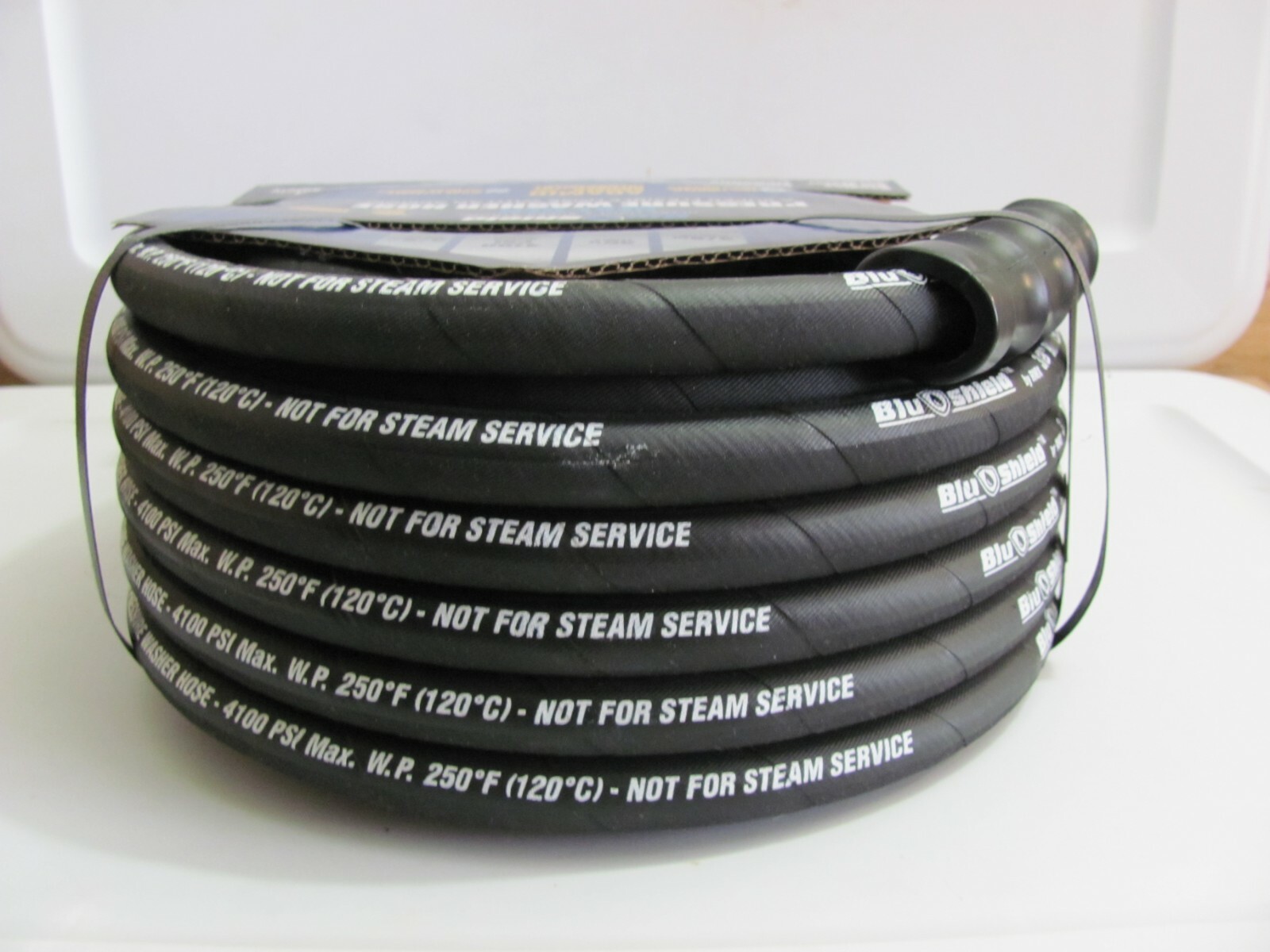 BluBird PW3835 BluShield 35′ X 3/8″ Rubber Pressure Washer Hose 3/8″ Male NPT Ft