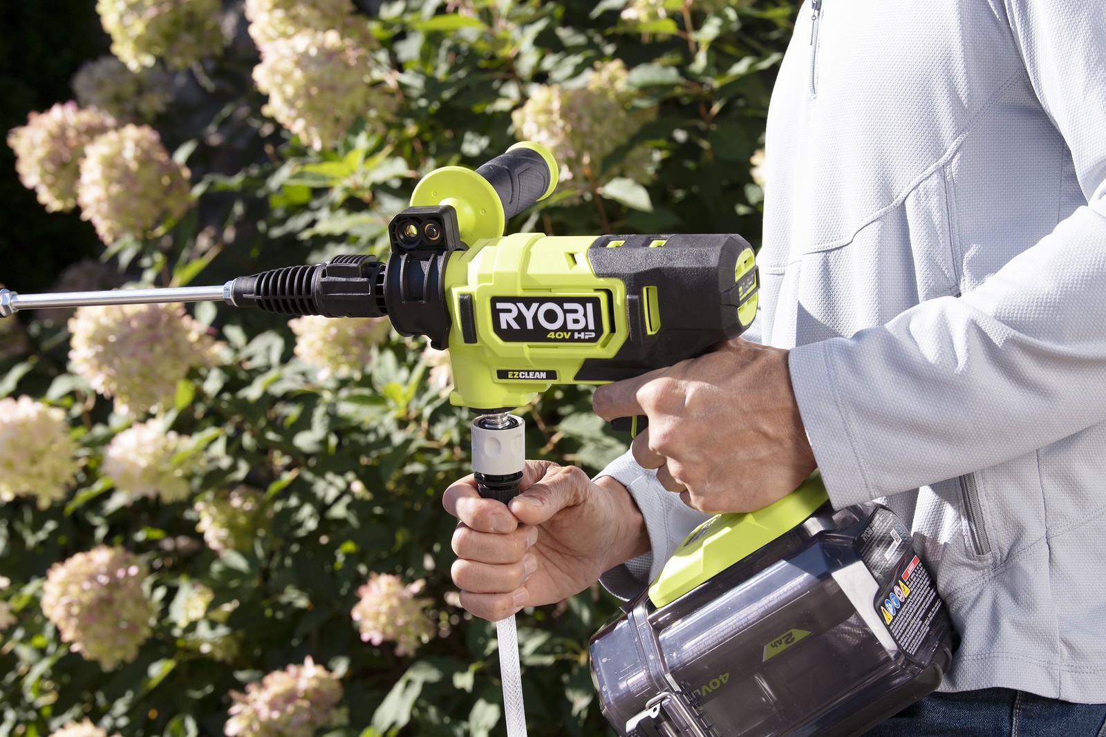 RYOBI 40V HP Brushless EZClean 600 PSI 0.7 GPM Cold Water Electric Power
