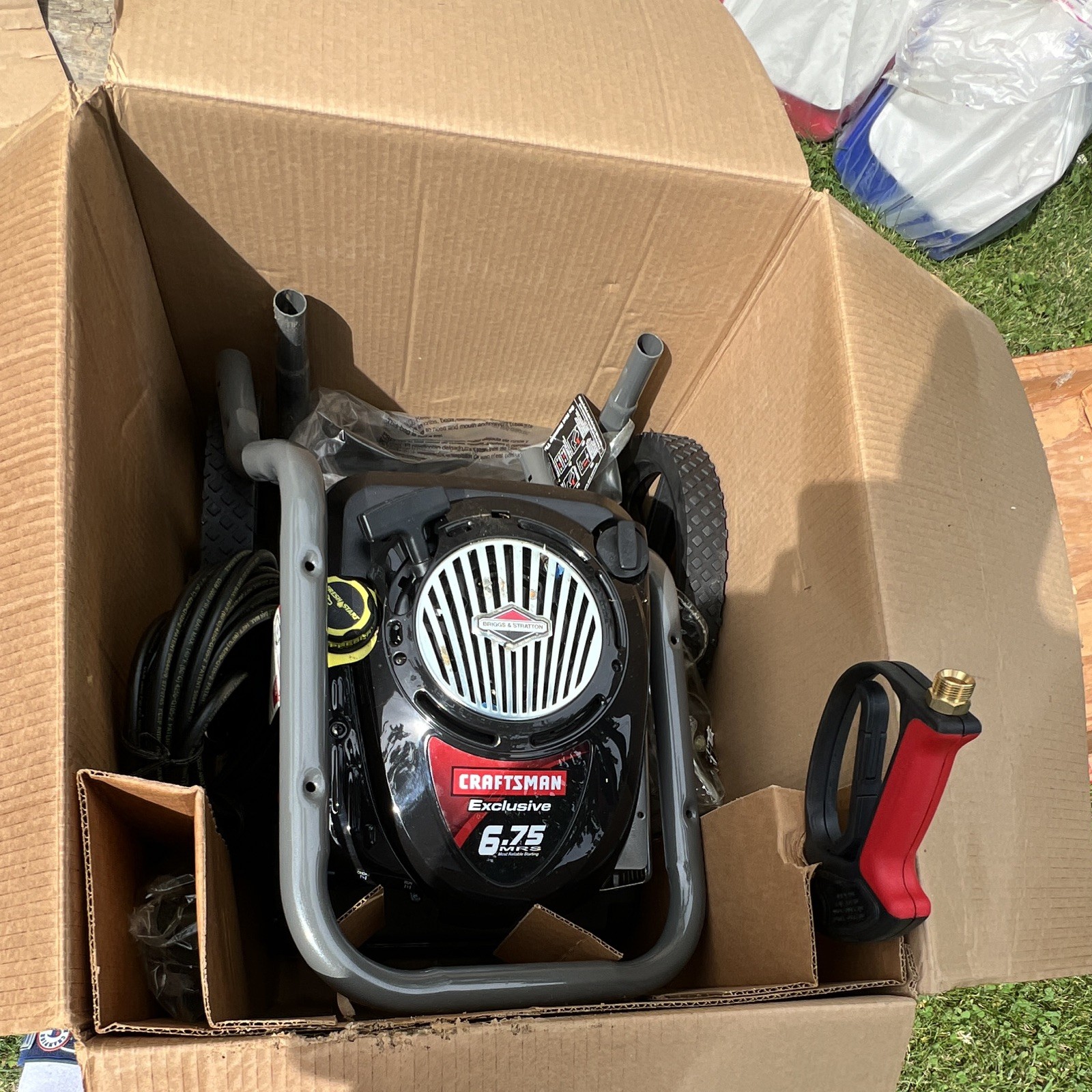 Craftsman 2550 PSI 2.0 GPM Gas Cold Water Pressure Washer Quick Connect 7175233