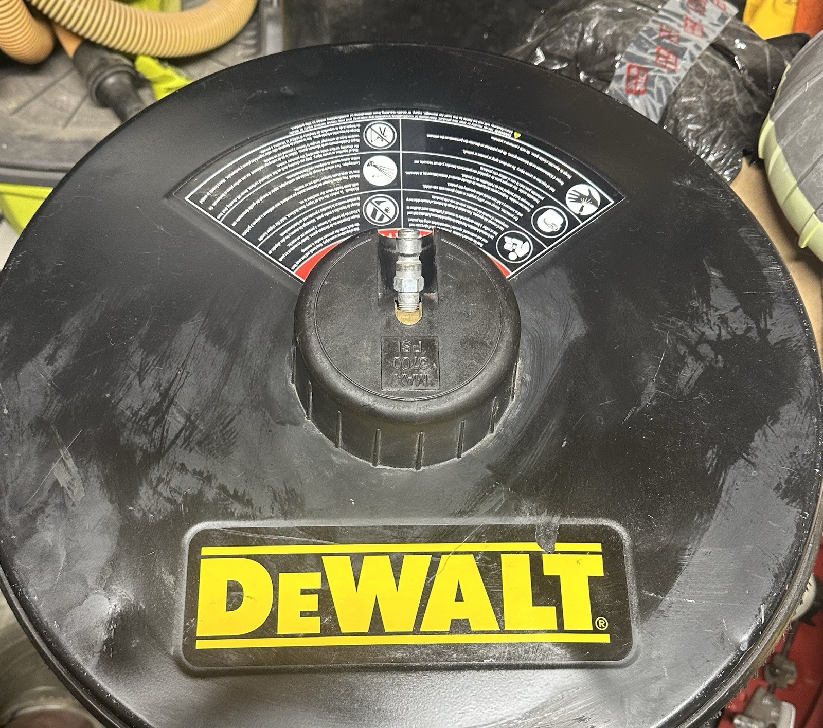 DEWALT 18″ DXPA34SC Pressure Washer Surface Cleaner Rated up to 3700