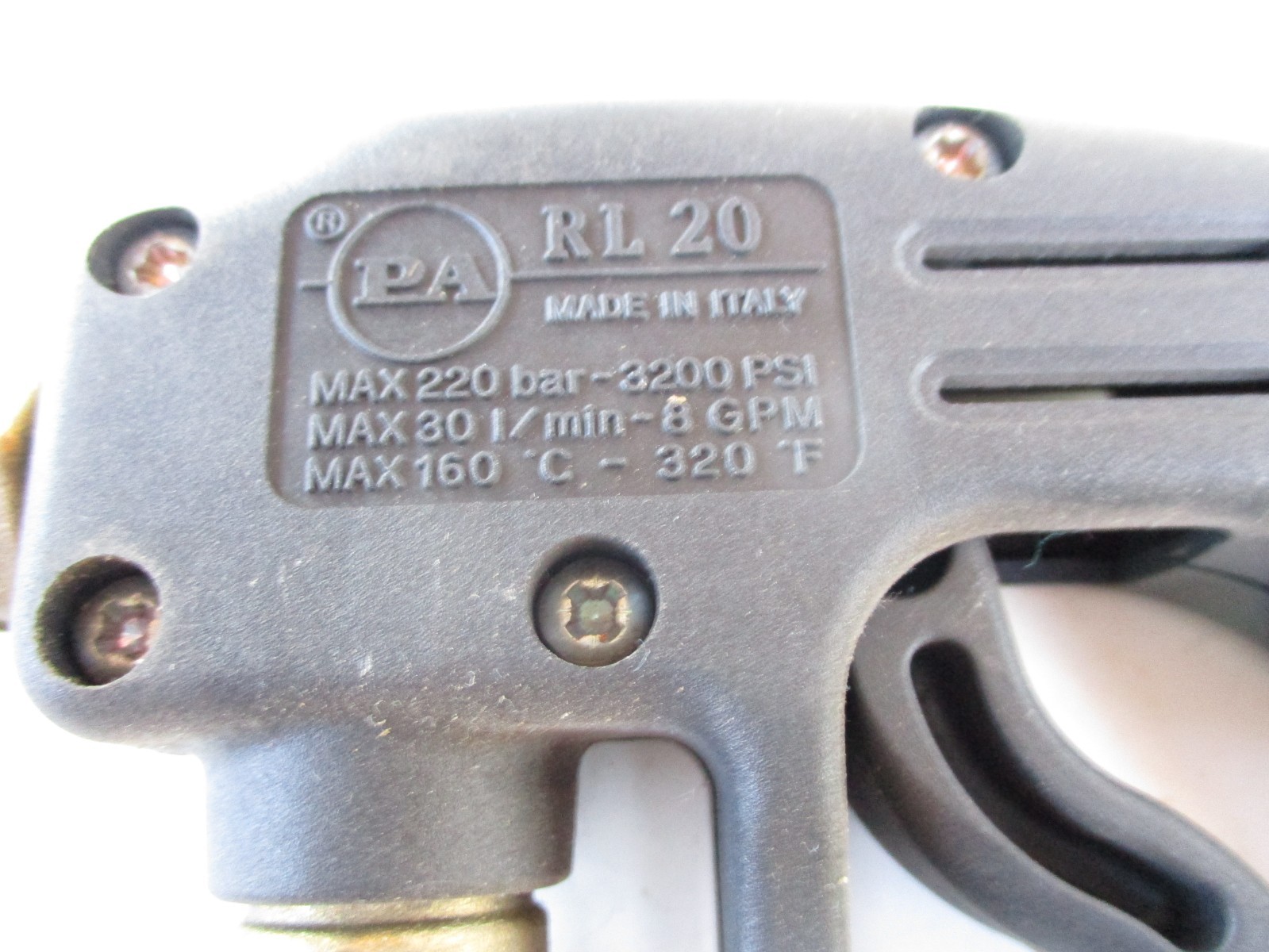 Stens 758-651 pressure washer gun 3/8 female inlet 1/4 female outlet 2200PSI