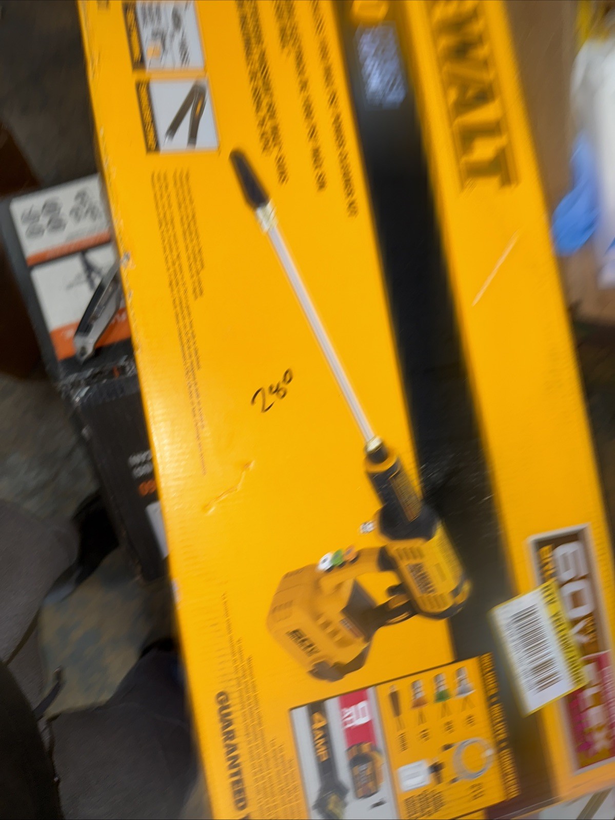 New DeWALT DCPW1000B 60V FLEXVOLT 1000 PSI Cordless Power Cleaner TOOL ONLY!!!!!