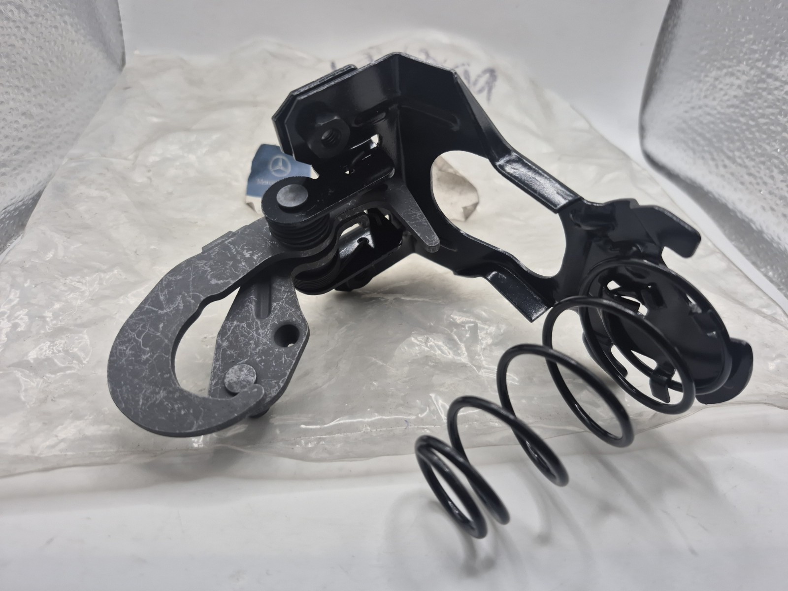 Mercedes-Benz W202 1994-2000 Genuine Bonnet Latch Lock A2028800464 New OEM Part