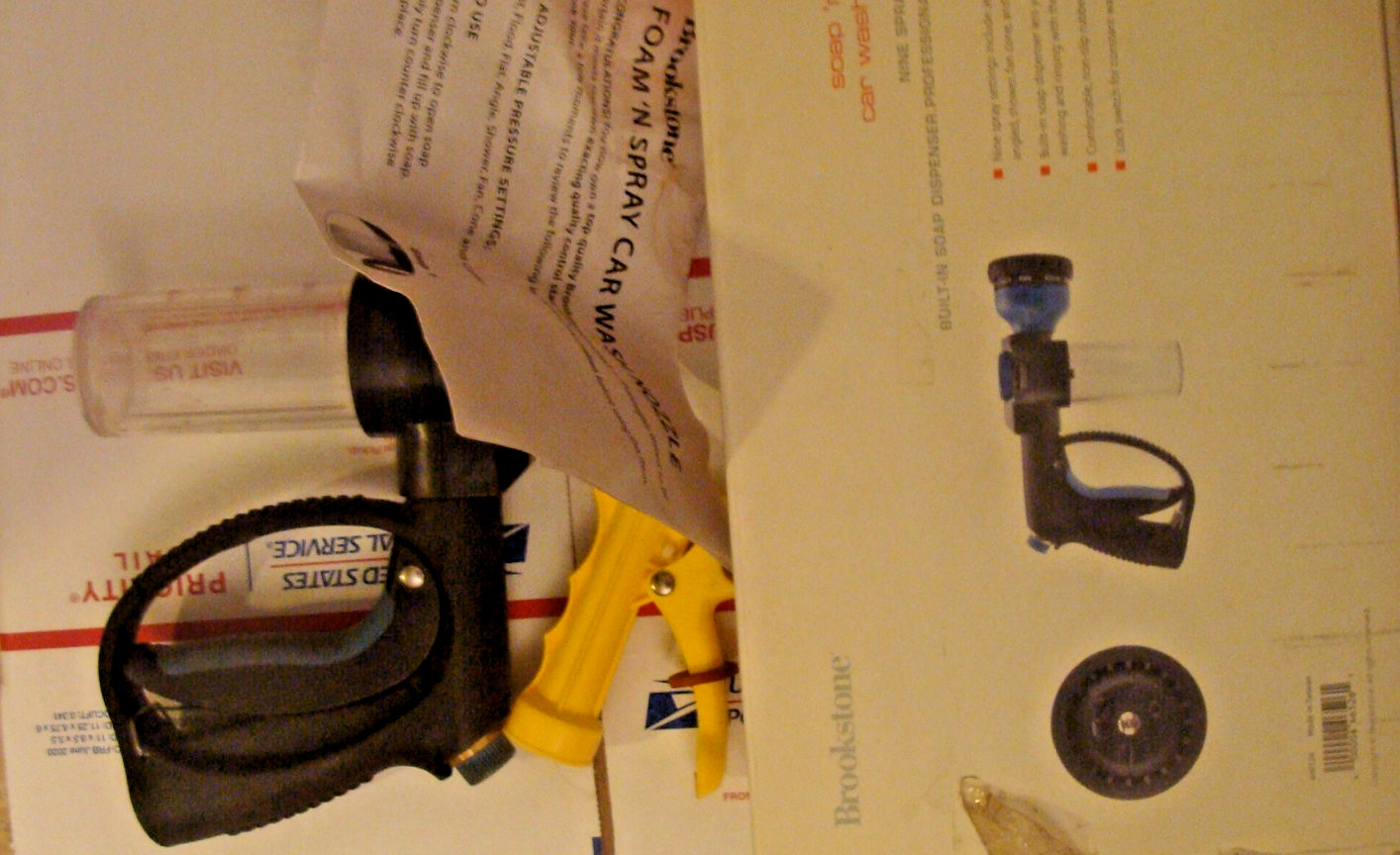 Brookstone Spray Gun Soap Dispenser Hose Nozzle CarWashing Tool pic uponly LI NY