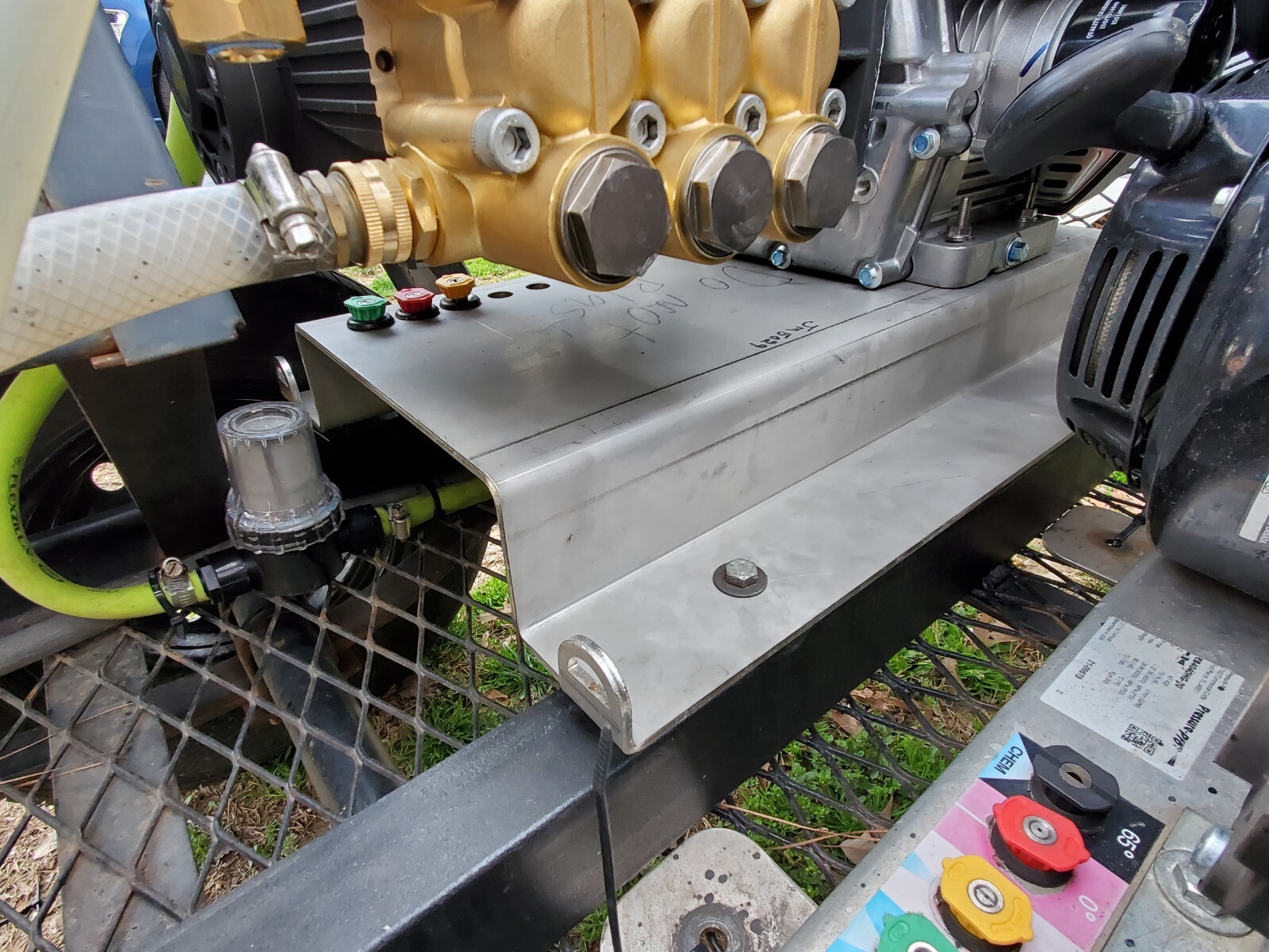 Pressure Washer Skid Plate Frame / Mounting Bracket , Aluminum Steel
